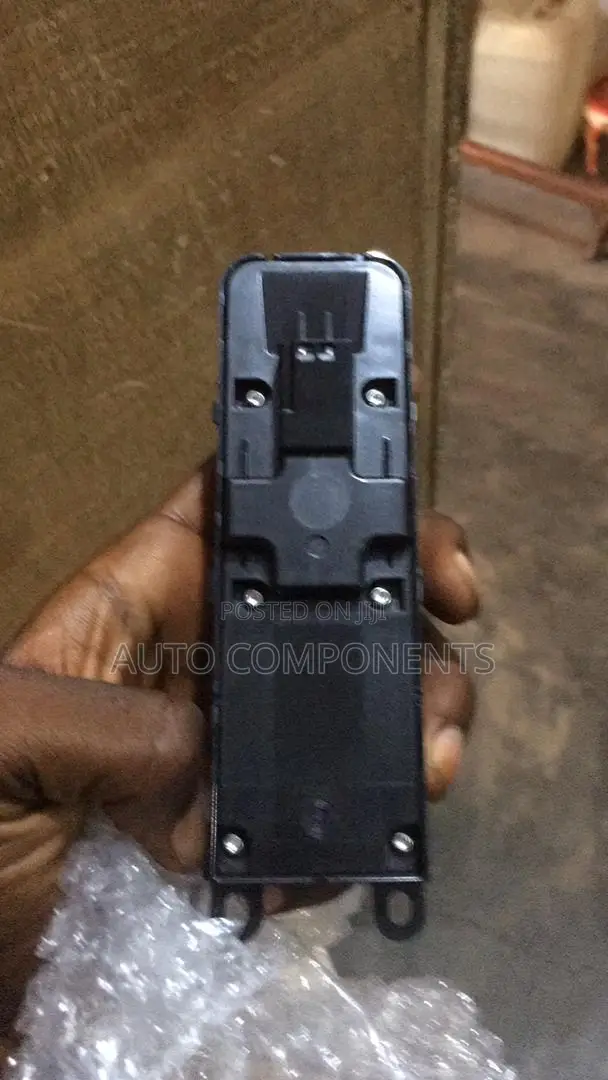 Range Rover Evoque 2013 Main Door Switch (Driver Side)