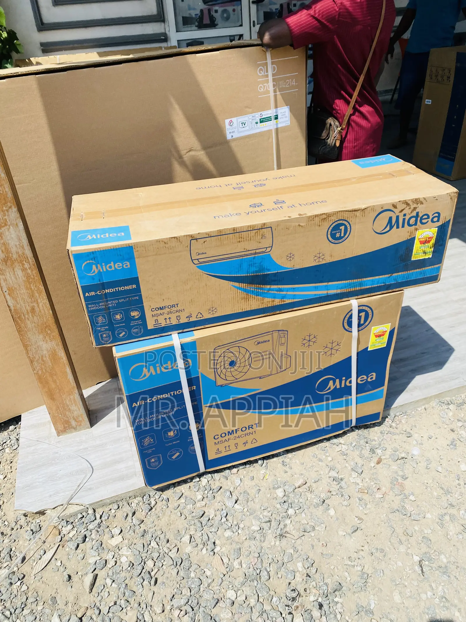Well Design Midea Split Type 2.5hp Air Conditioner.