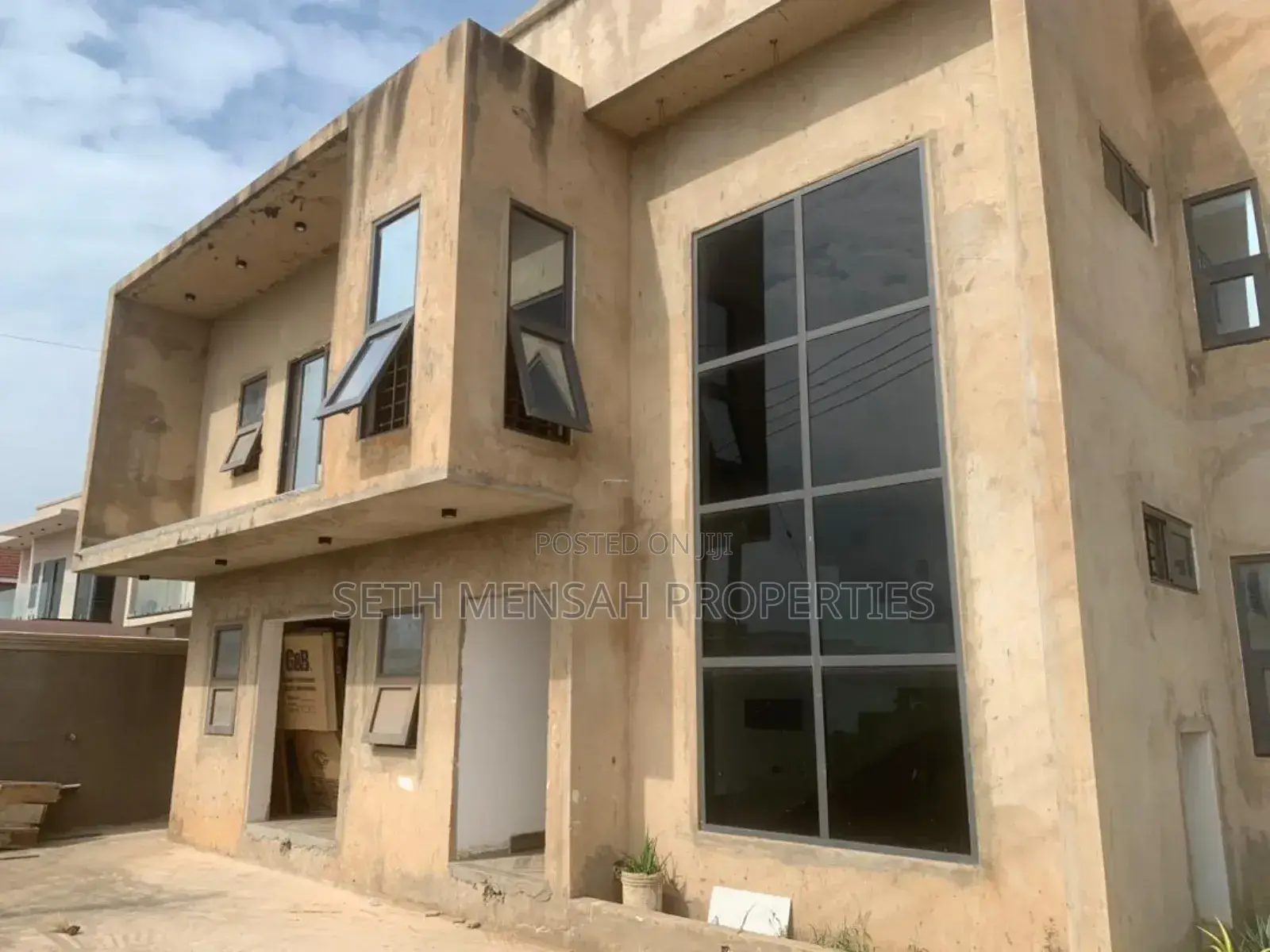 4bdrm House in East Legon for sale