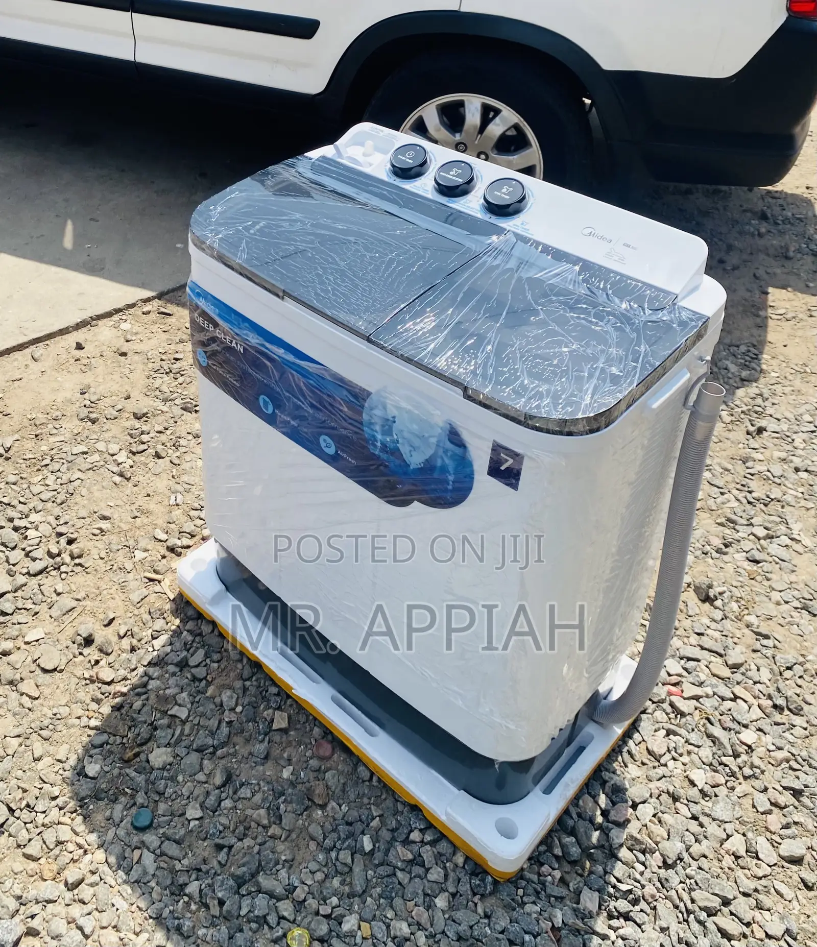 Durable Spin/Dry Midea 7kg Top Load Washing Machine.