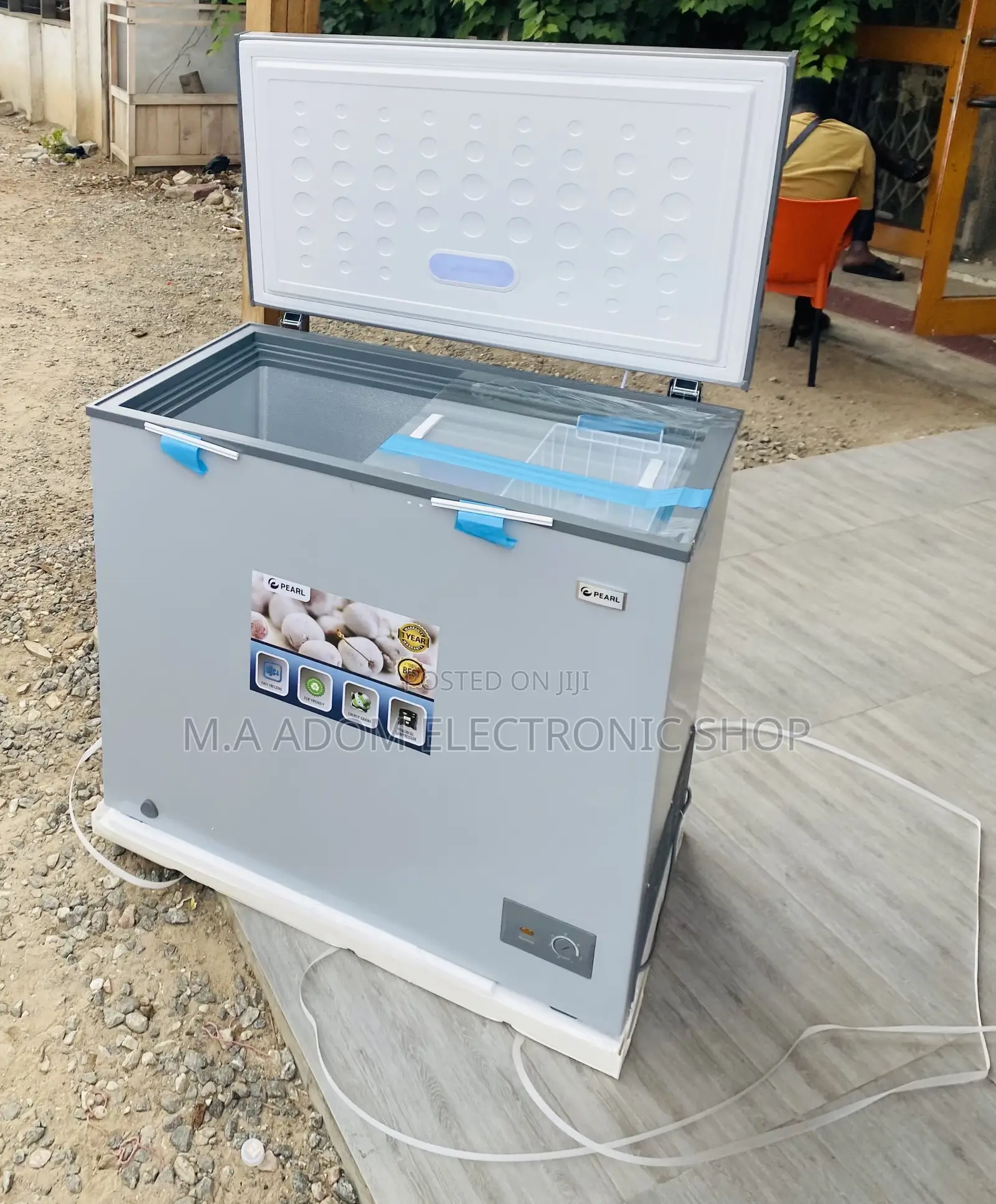 Purchase Affordable Pearl PCF-240 200L Electric Freezer.