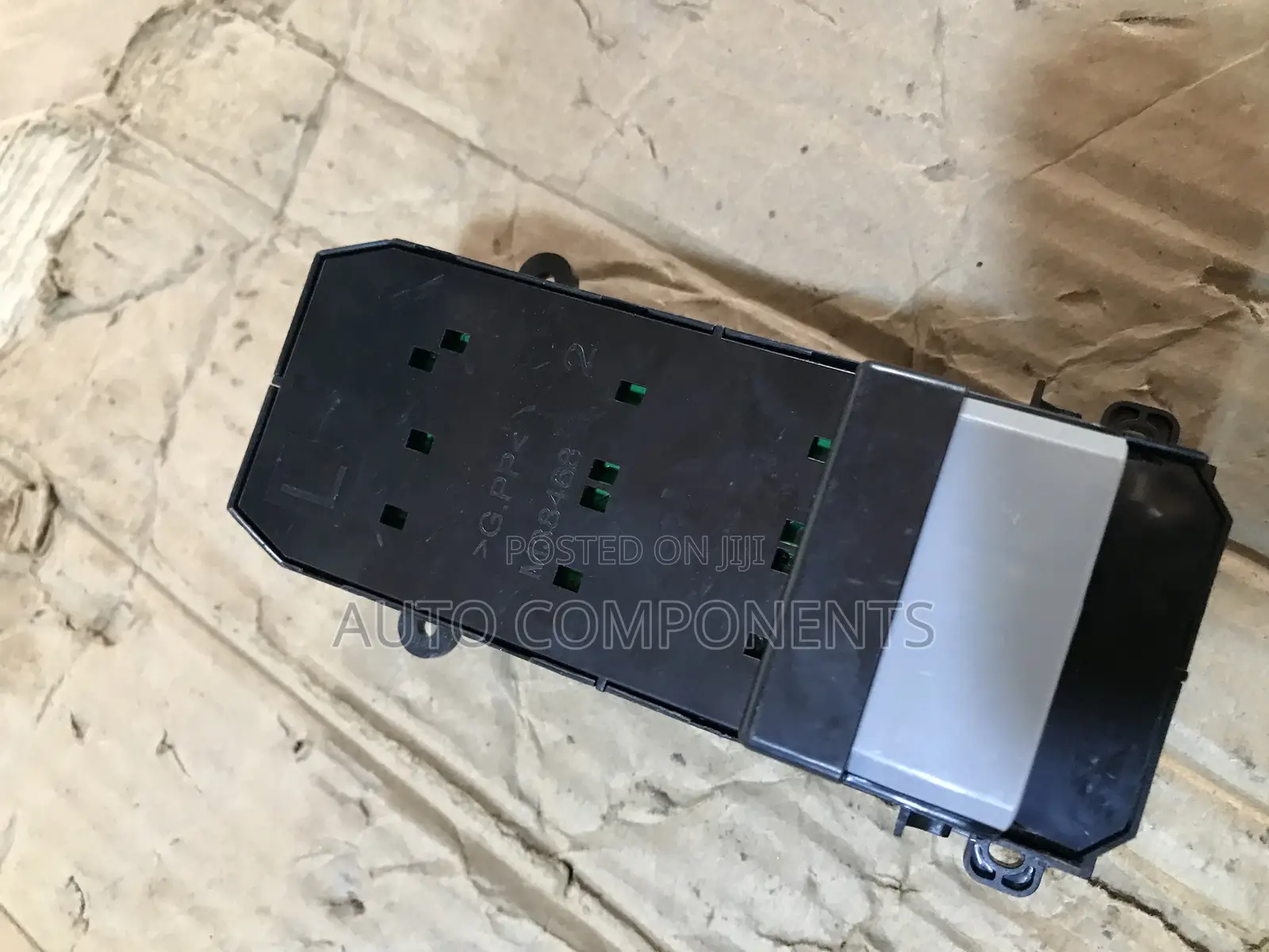 Honda Fit 2013 Main Door Switch Control