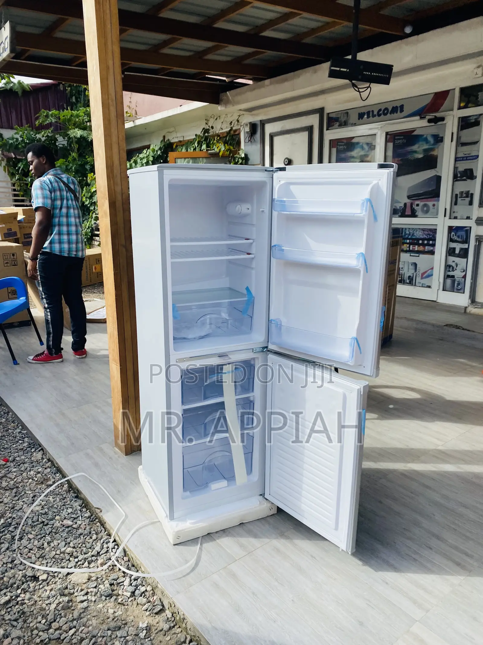 Quality Nasco Nasd2-20 Fl Top Freezer Electric Fridge.