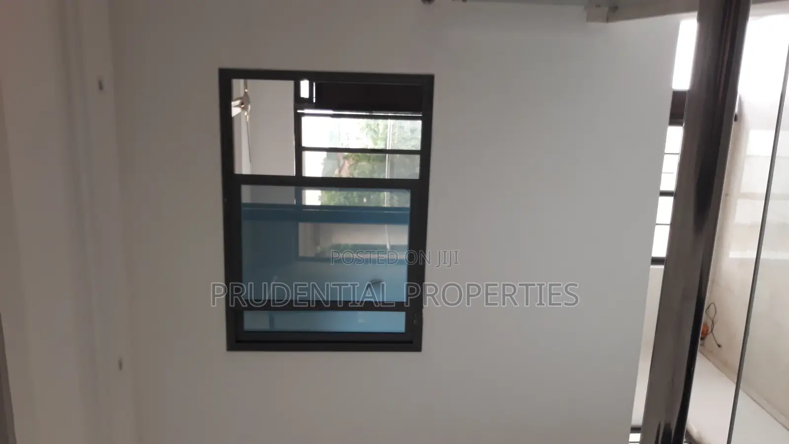 5bdrm House in West Legon for sale