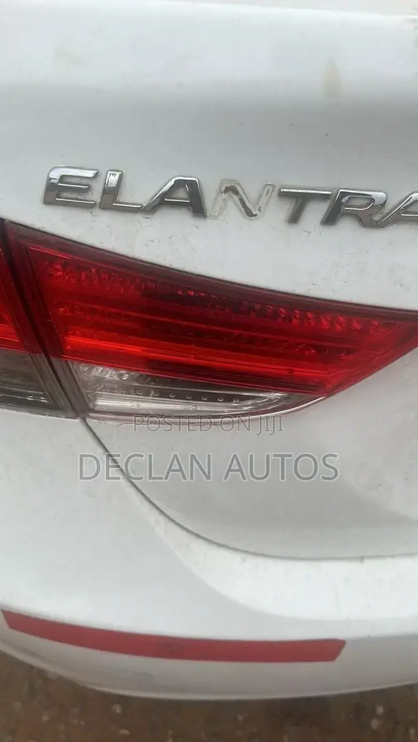 Hyundai Elantra 2012 Boot Light
