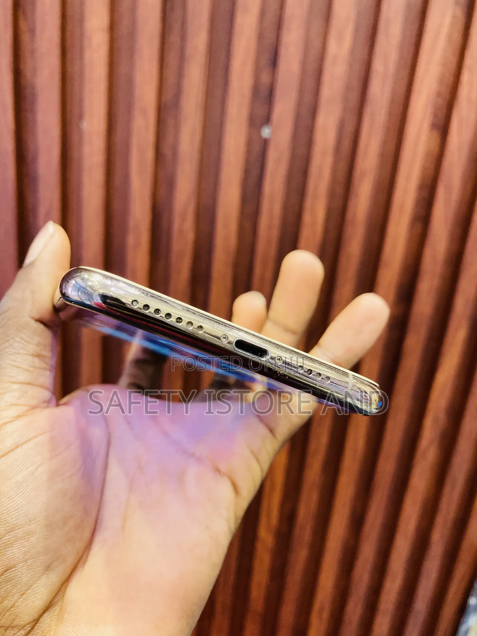 New Apple iPhone 11 Pro Max 64 GB Rose Gold