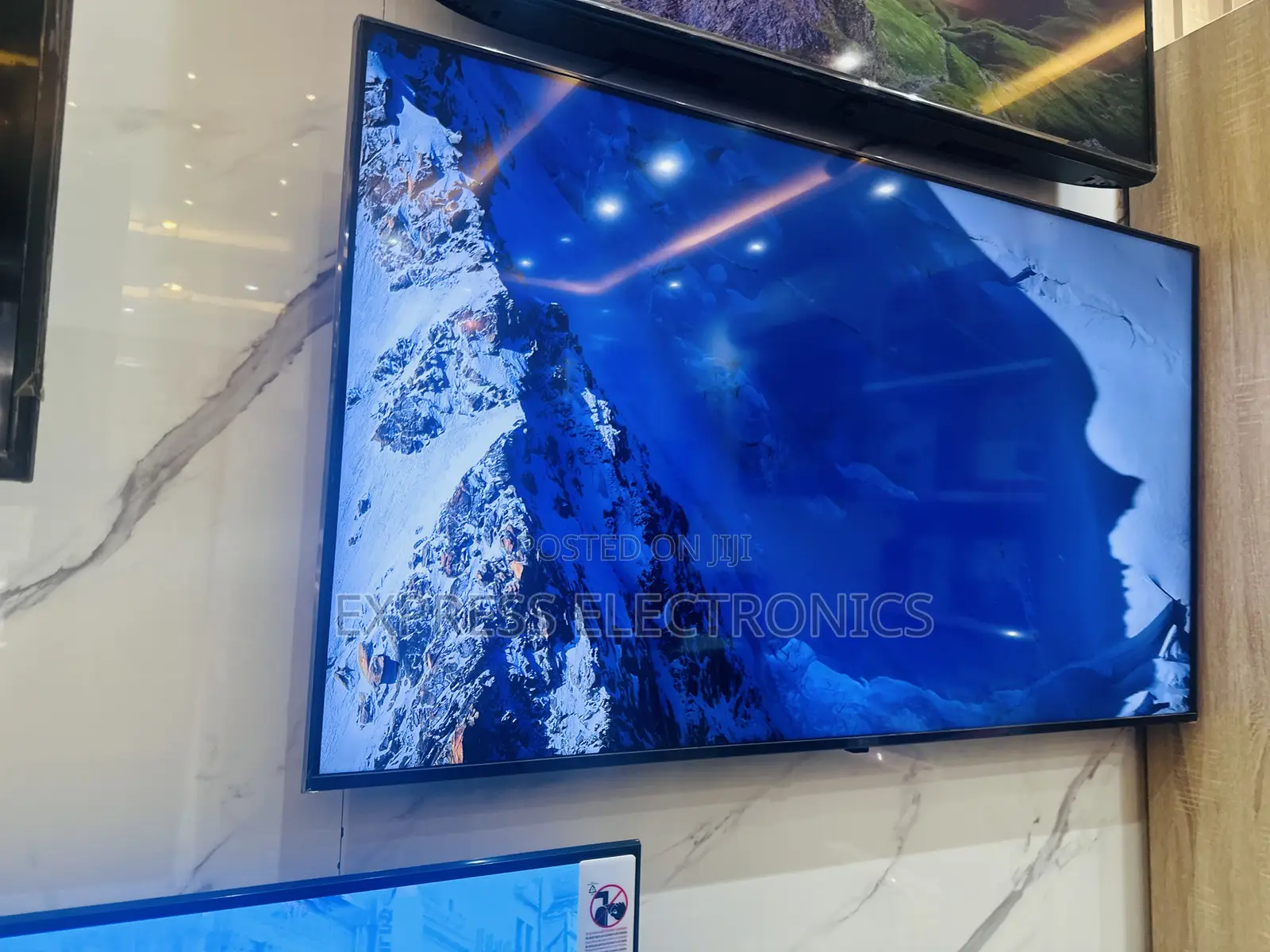 Vibrant Pictures Uhd Smart Lg Led 86”Ur80 Television