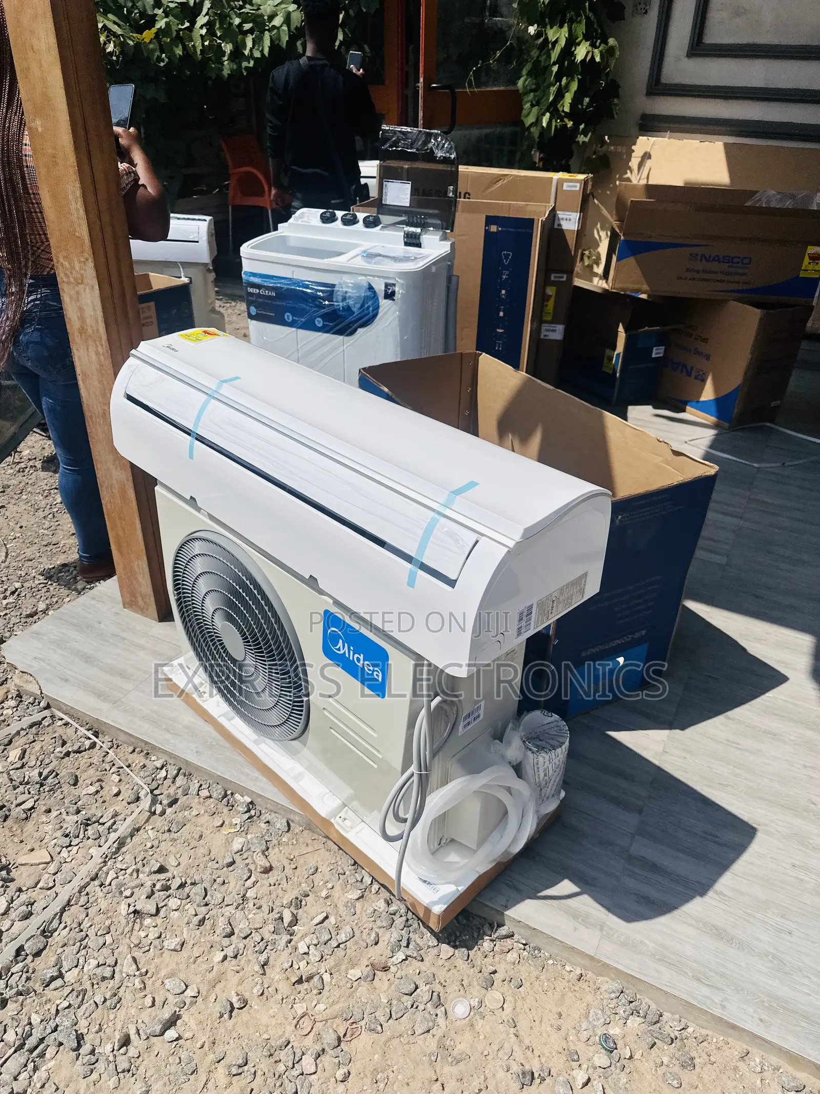 Auto Swigs Airflow Split R410 Gas Midea Air Conditioner