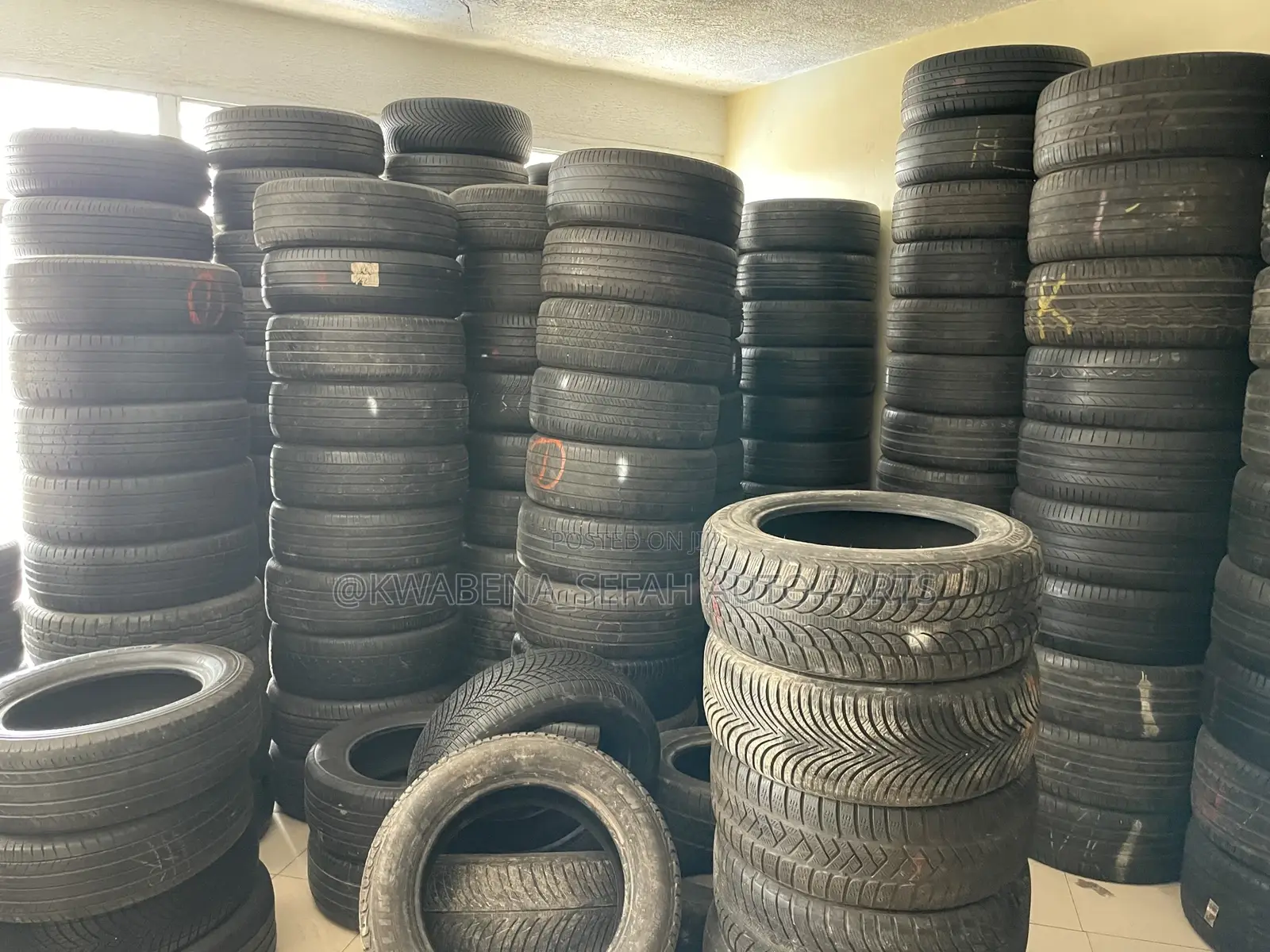 Original First Grade Car Tyres Available for All Cars