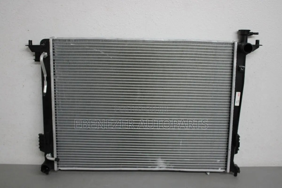 Hyundai Tucson Radiator/Water Tank 2010 2011 2012