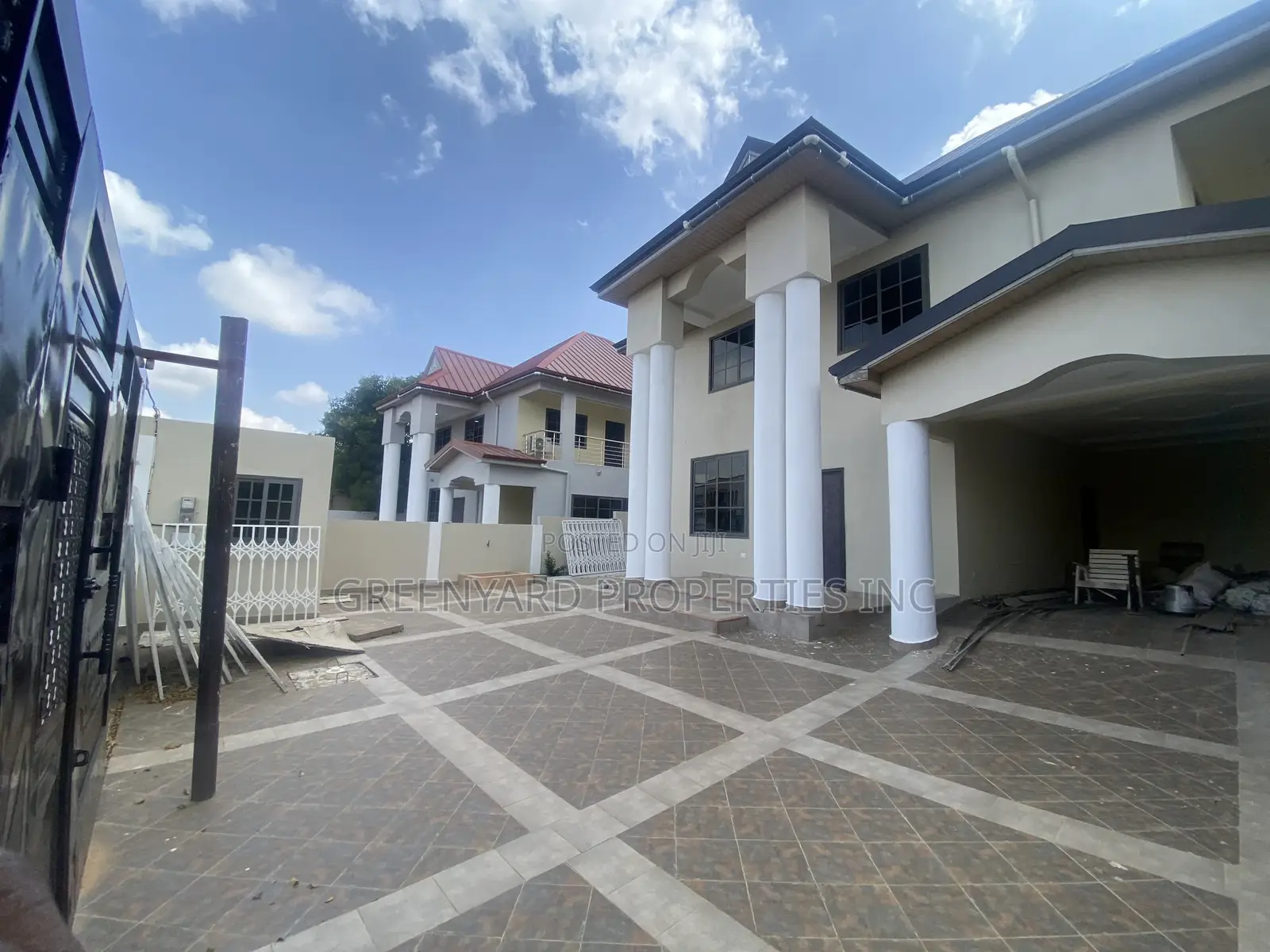 4 Rooms All Ensuite House/Office Space for Rent