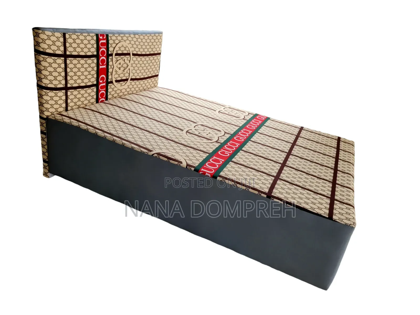 Inbuilt Double Bed