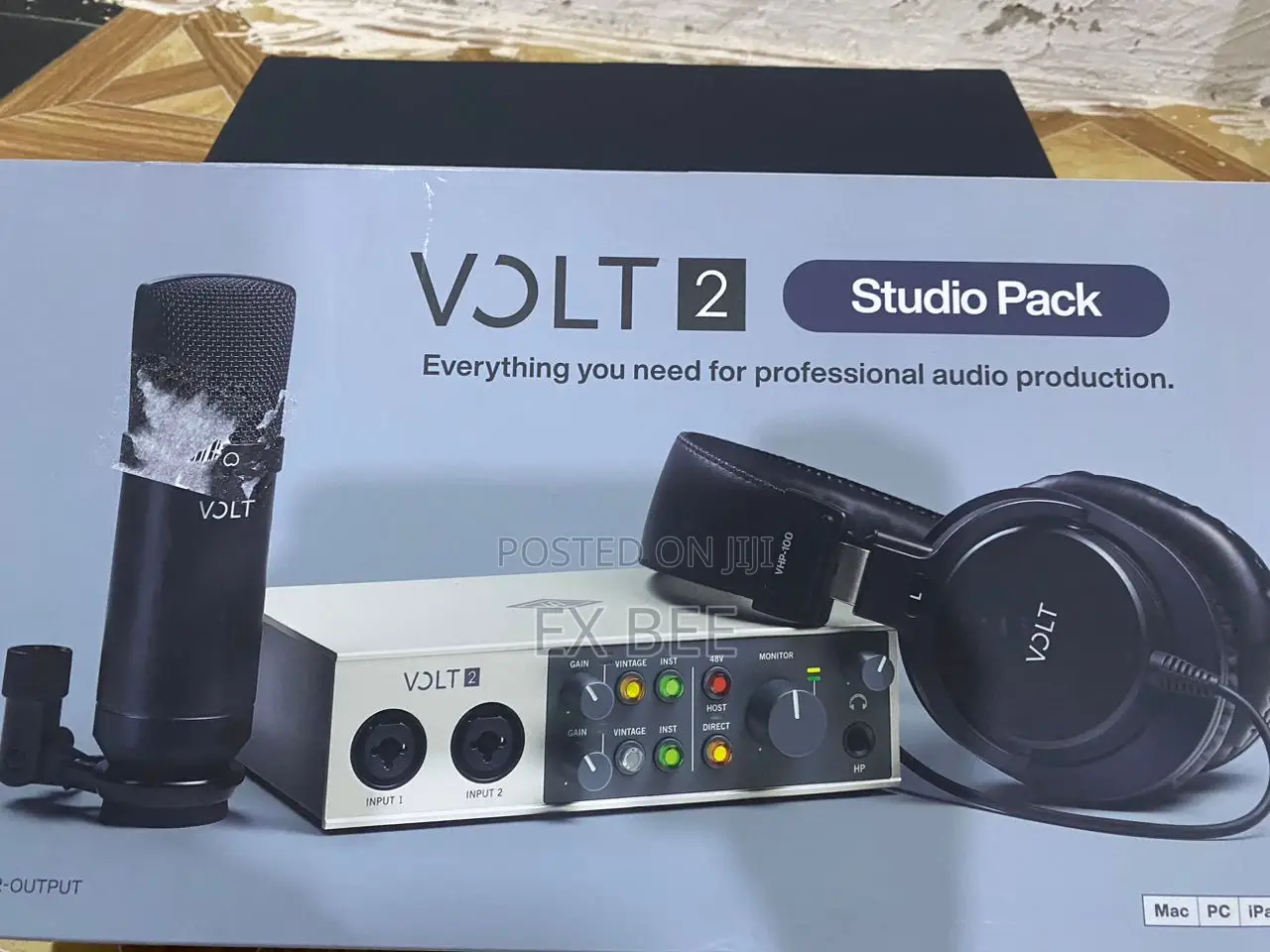 Universal Audio Volt 2 Studio Recording Bundle