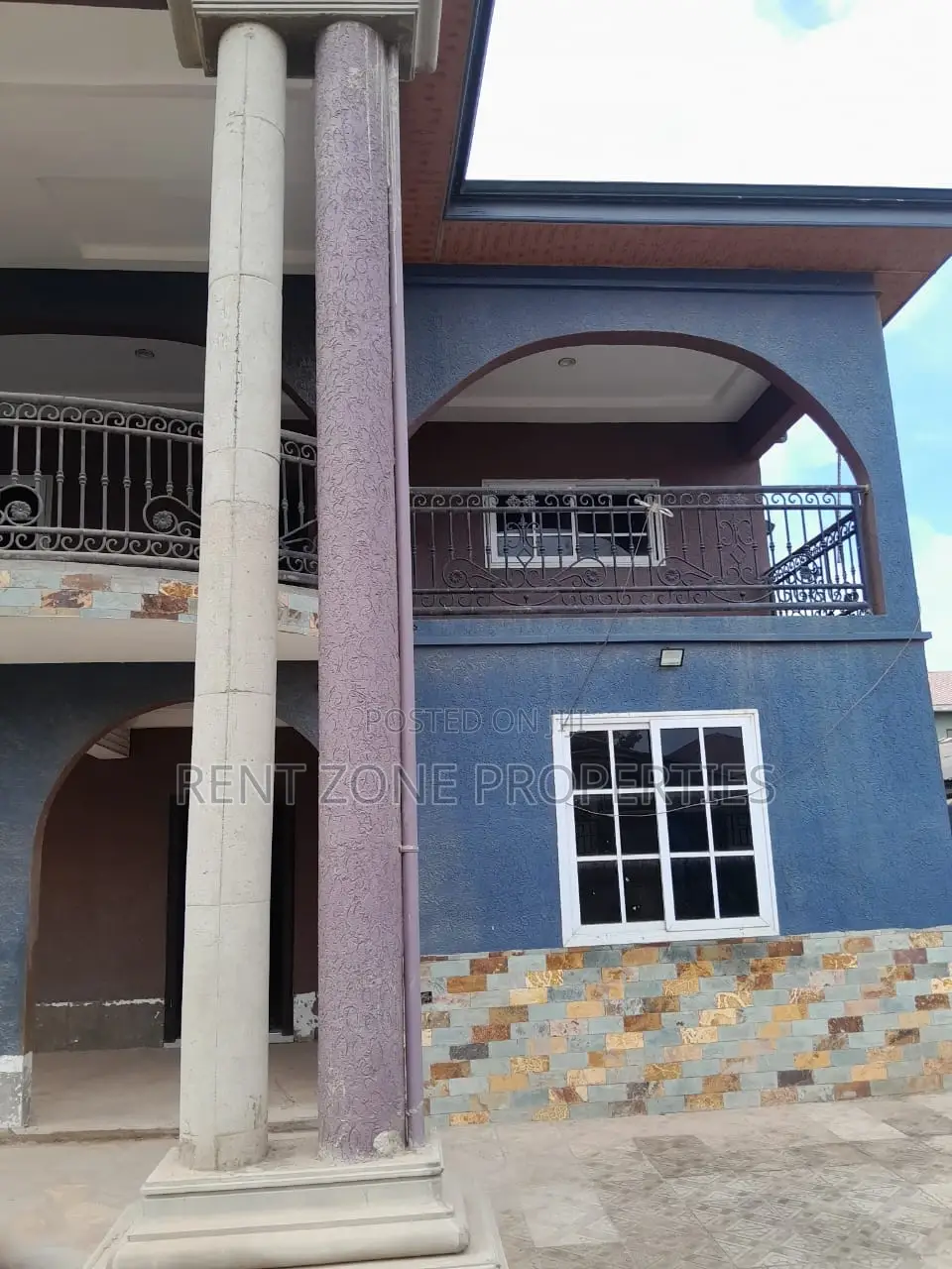6bdrm Duplex in Ofankor for rent