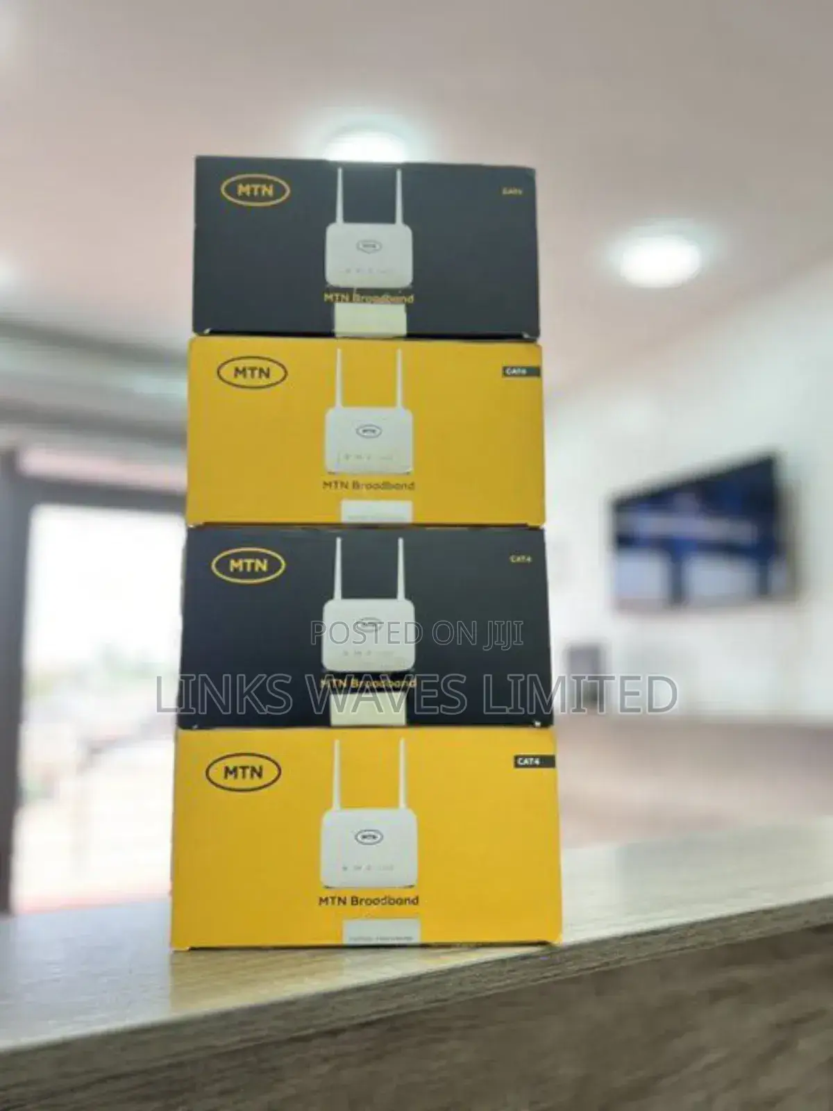 S20 Cat 4 Universal Router With Power Bank