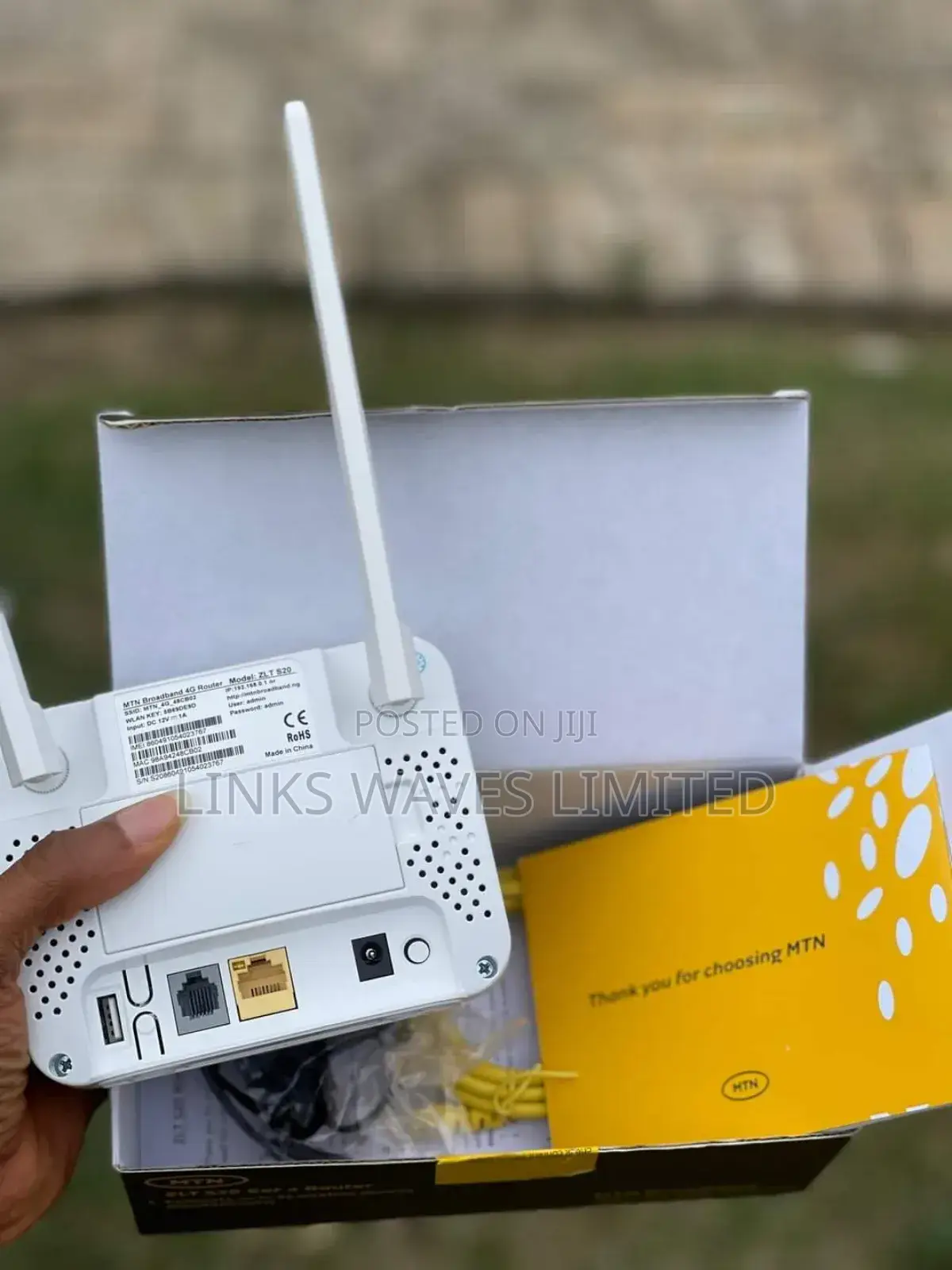 S20 Cat 4 Universal Router With Power Bank