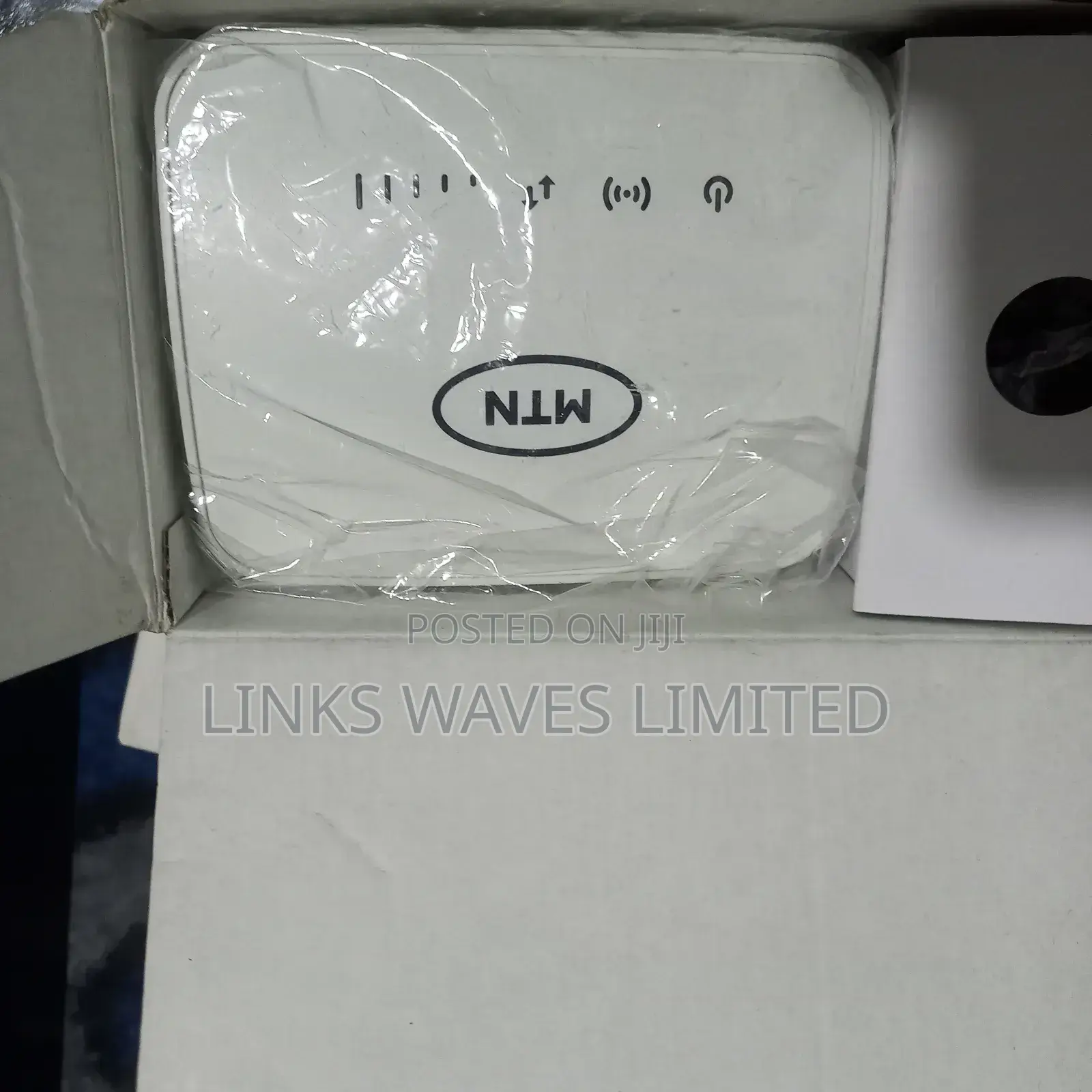 S20 Cat 4 Universal Router With Power Bank