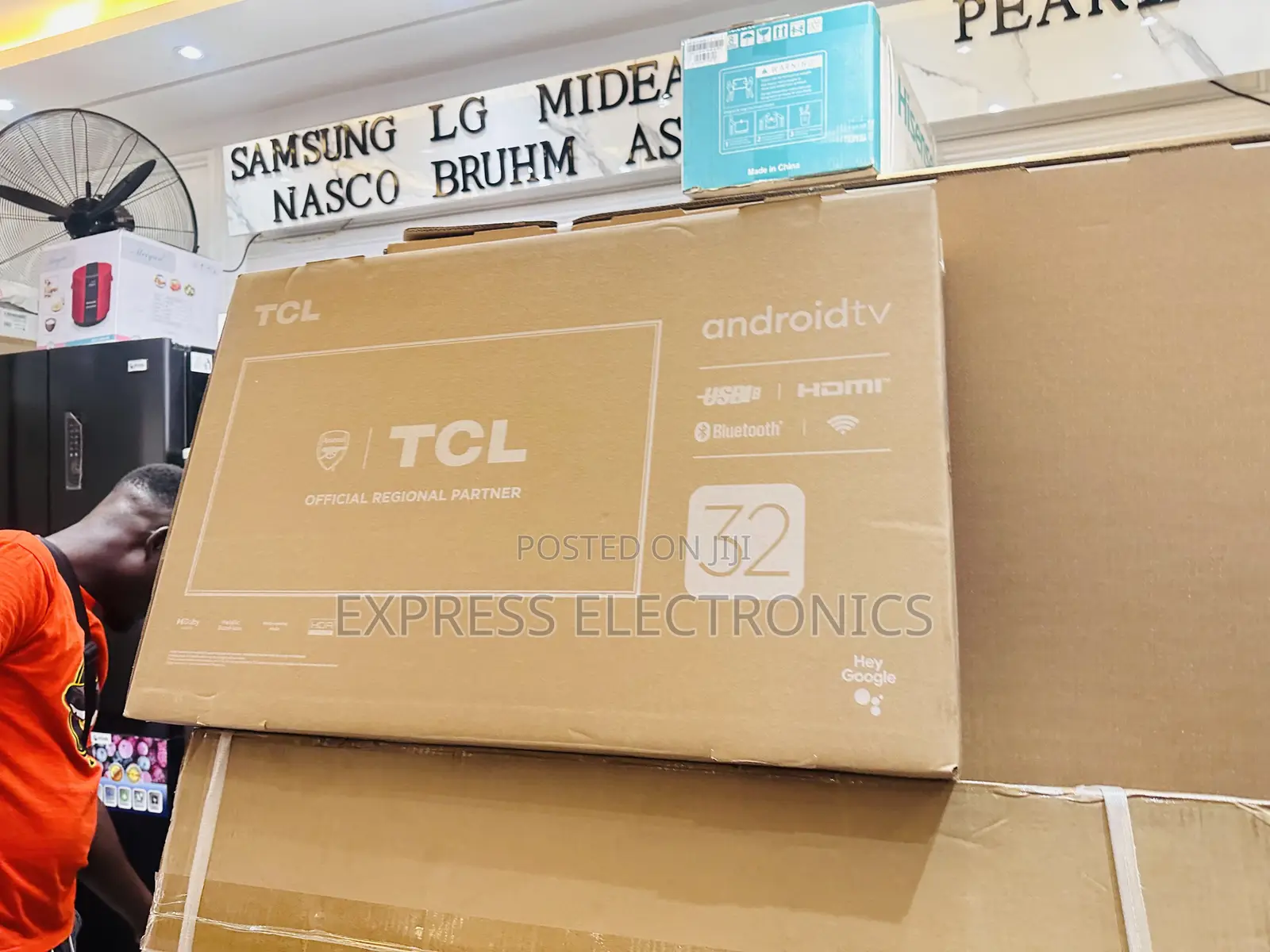 Unique Design Slim FHD Smart TCL 32”S5400