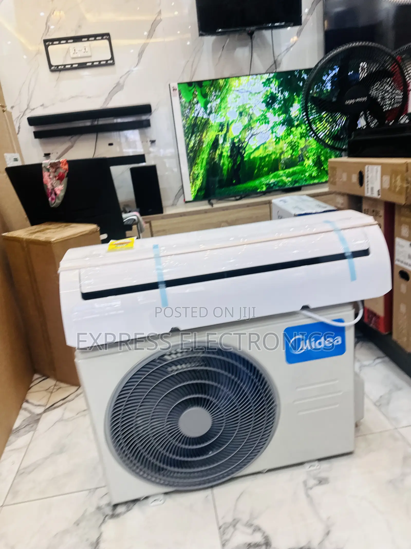 Auto —- Swigs — Split —R410 Gas Midea 1.5hp.