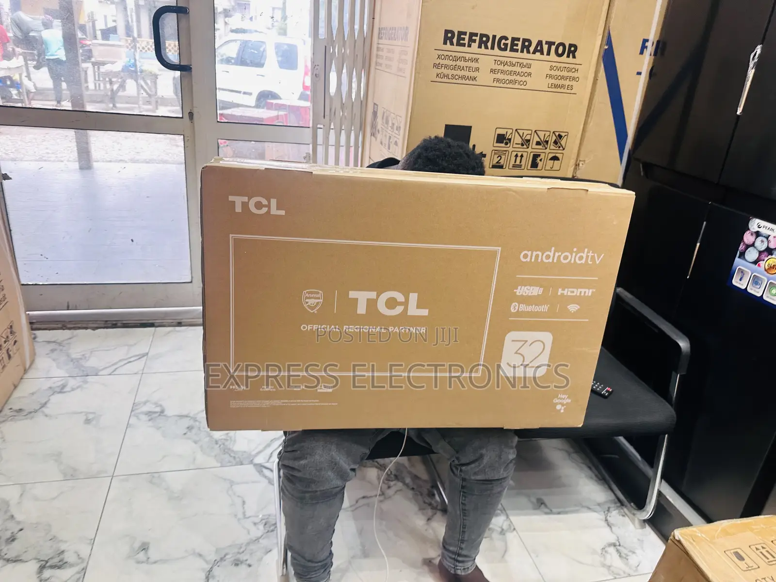 FHD Smart Satellite  32”S540 TCL