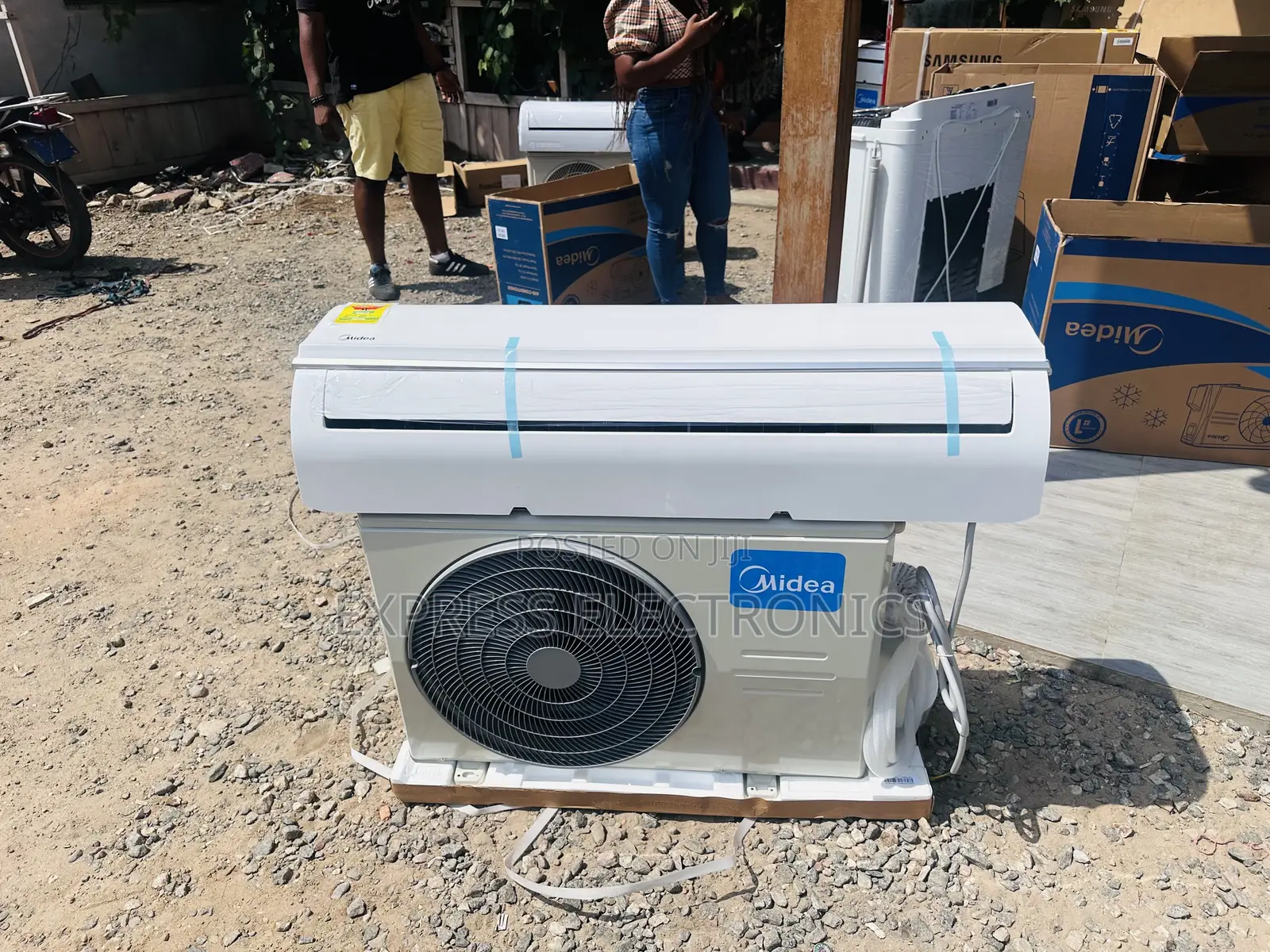 Golden Fin Split R410 Gas Midea 1.5hp Split R410 Gas White