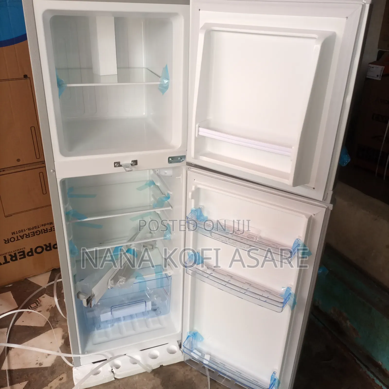 Property 138litres Top Freezer Refrigerator
