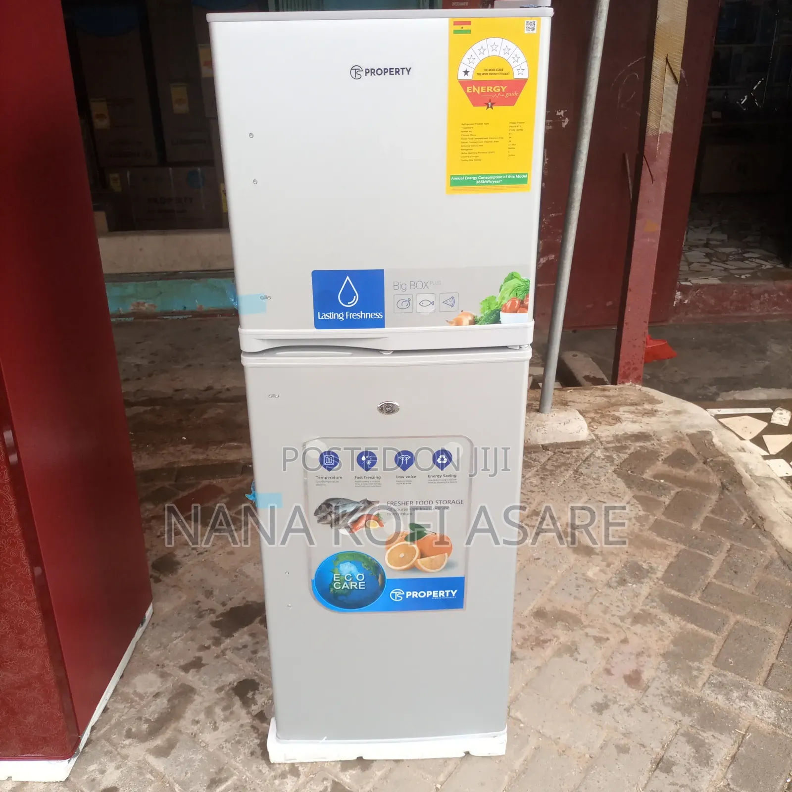Property 138litres Top Freezer Refrigerator
