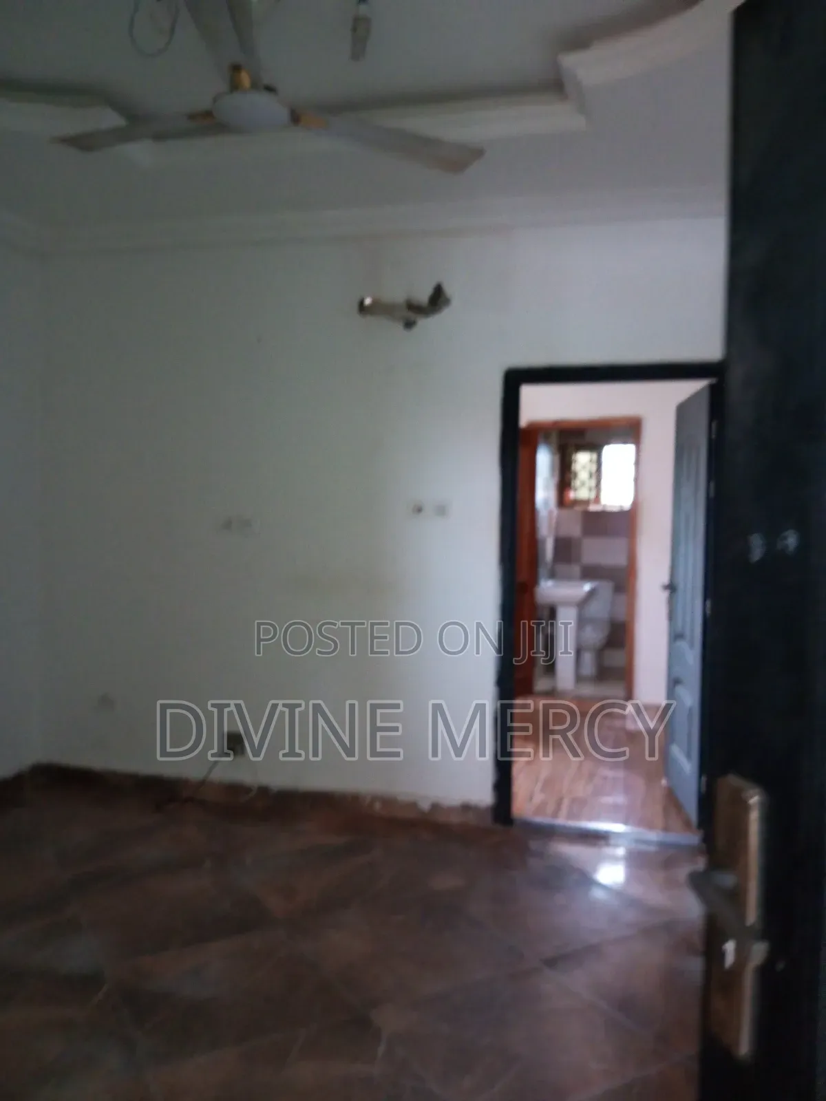 1bdrm Apartment in Adade, Awutu Senya East Municipal for rent