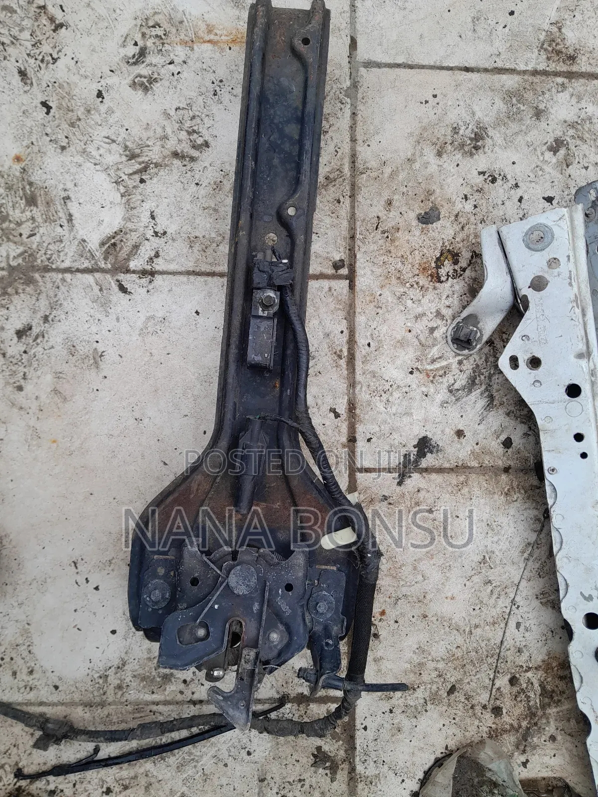 Ford F150 Bonnet Locker