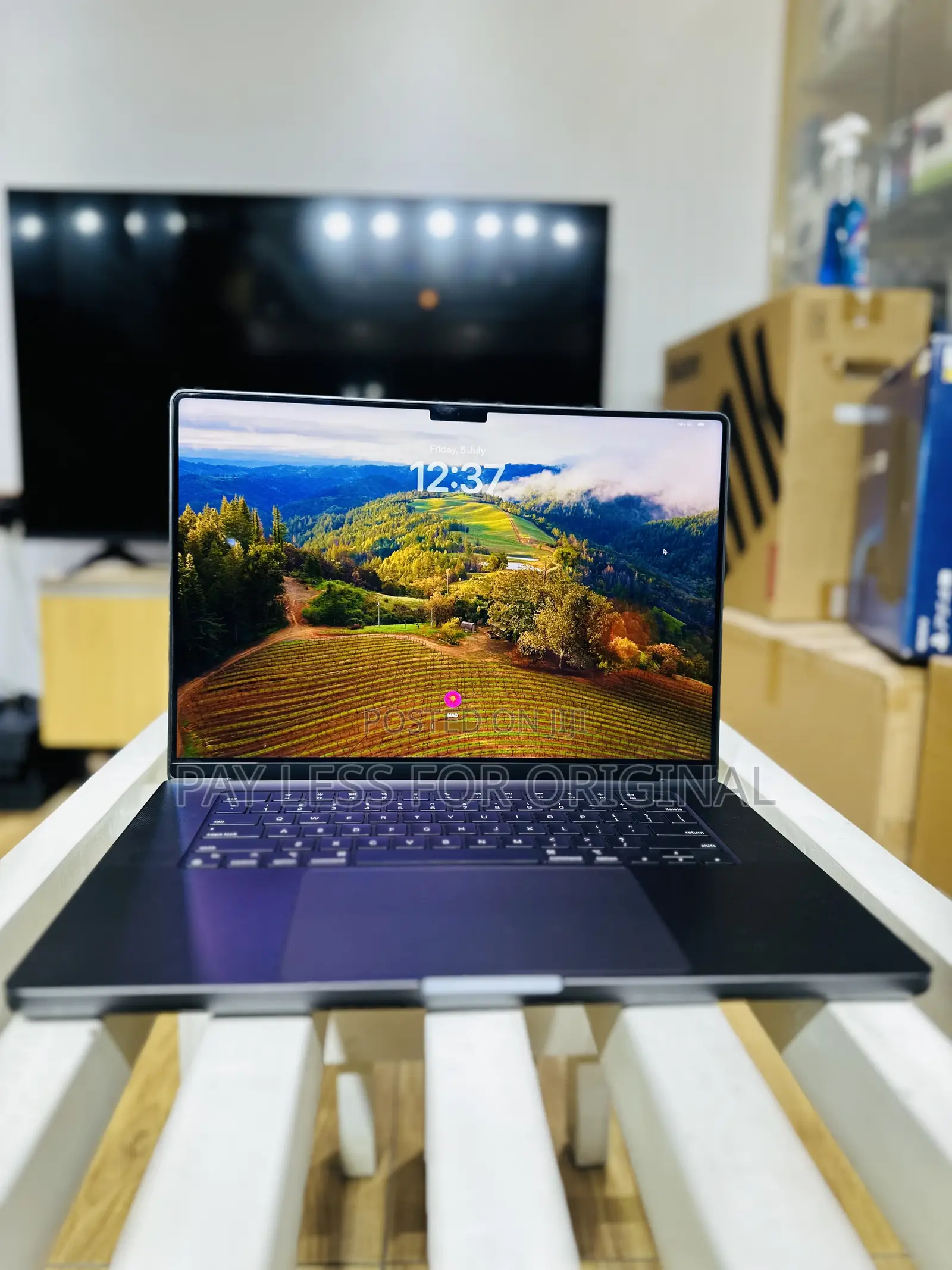 Laptop Apple MacBook Pro 2023 M3 Pro 16-inch 16GB Apple M3 SSD 512GB