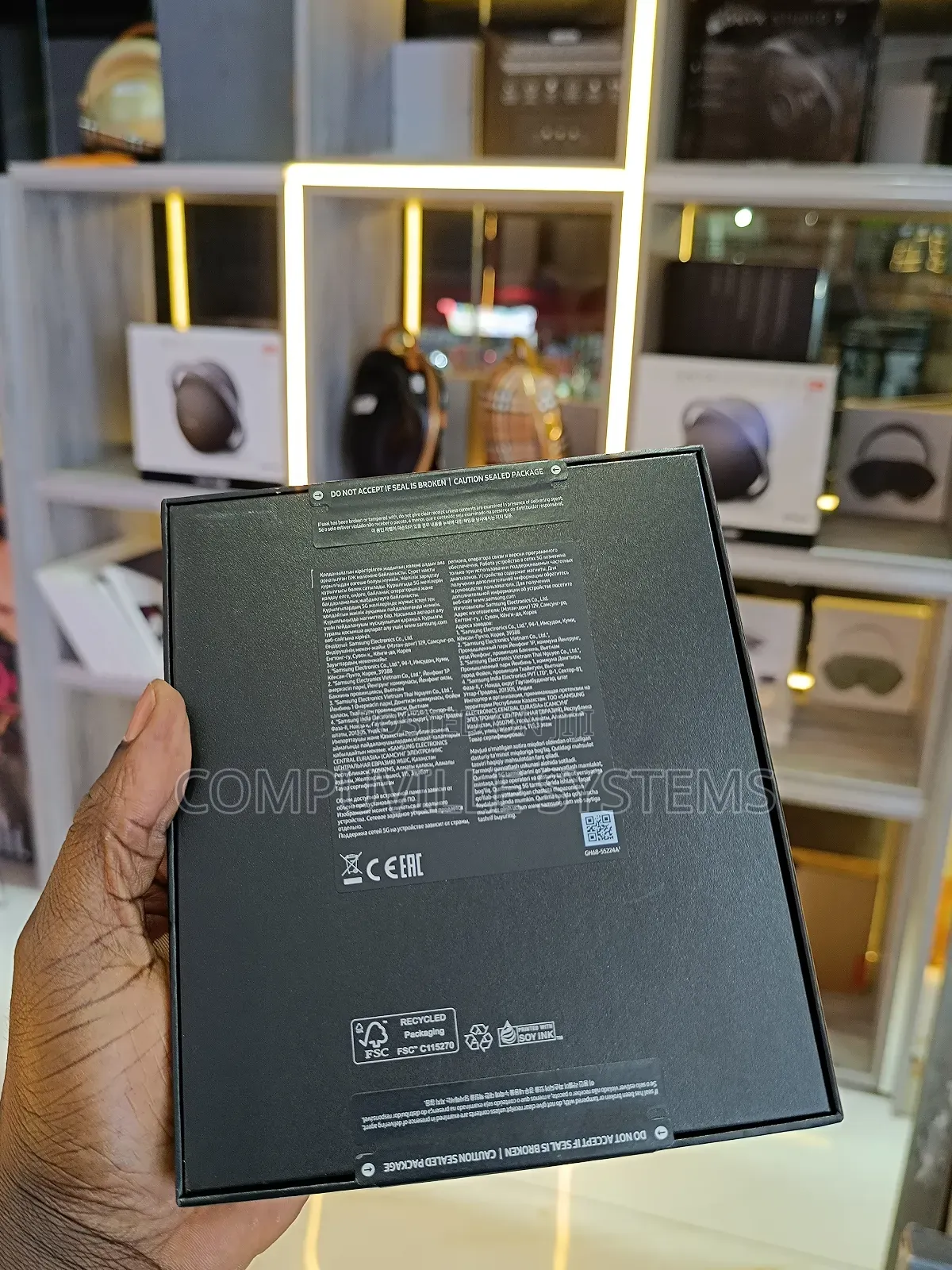 New Samsung Galaxy Fold 5G 512 GB Blue