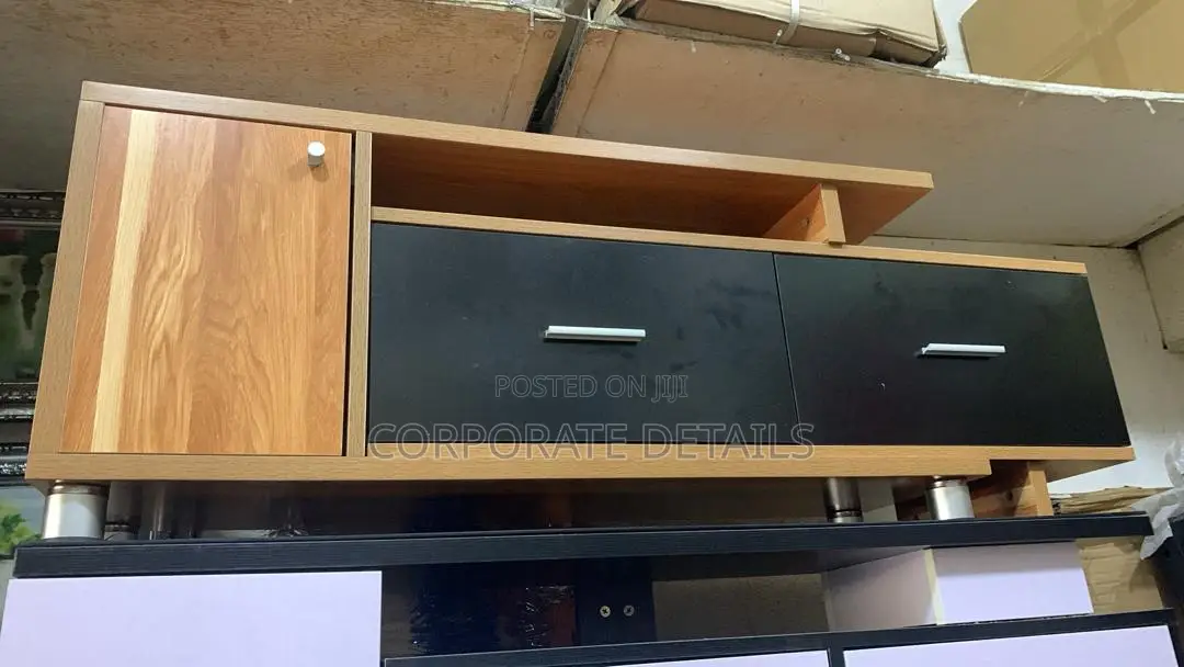 Tv Stand (Expandable)