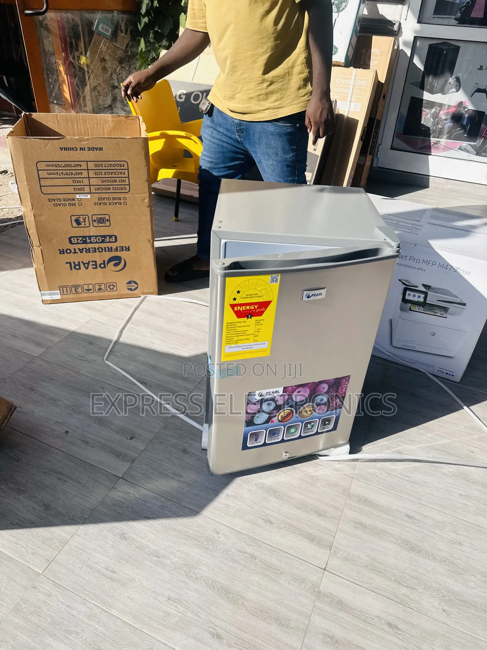 Pearl Table Top Mini Cabinet Fridge
