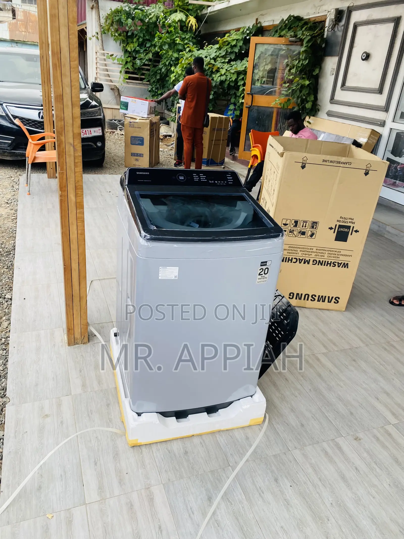 Elegantly Designed Samsung WA13, 13kg Washing Machine.