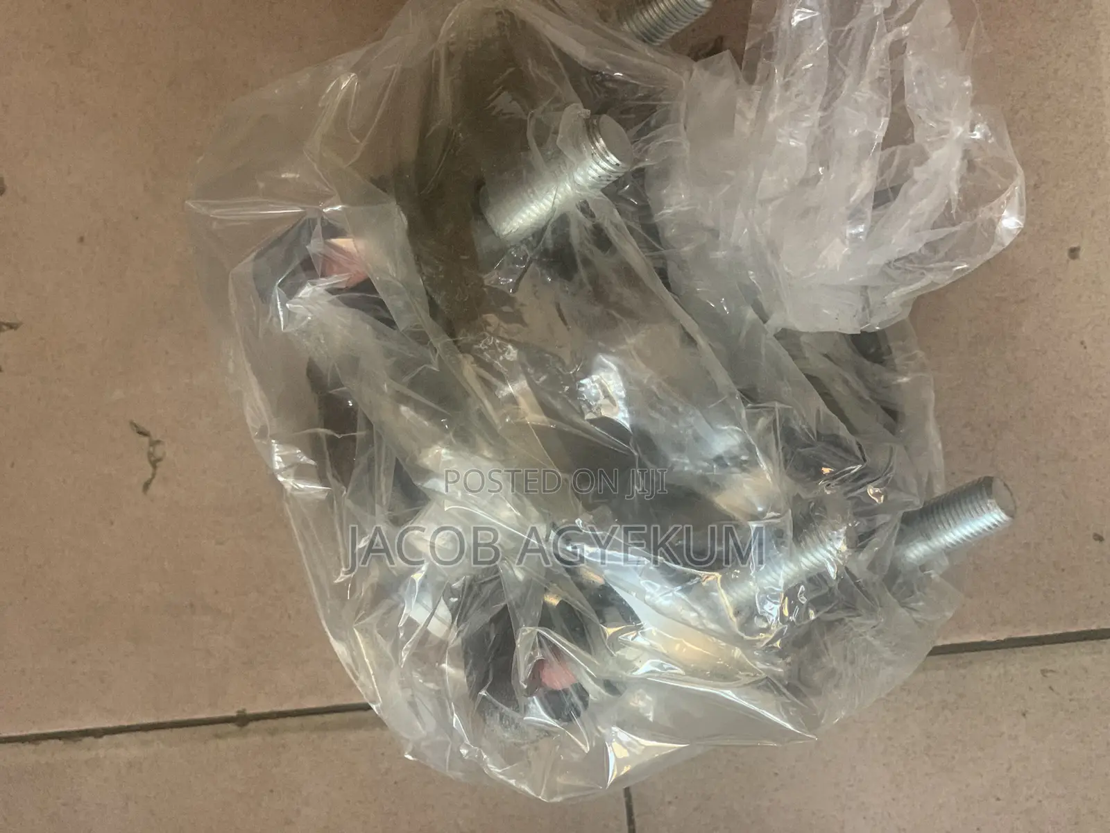 Toyota Tundra 2016 Front Hubs Baring