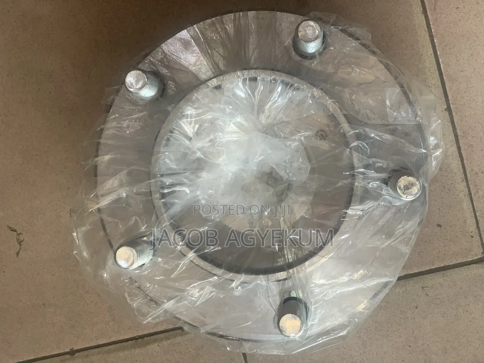 Toyota Tundra 2016 Front Hubs Baring