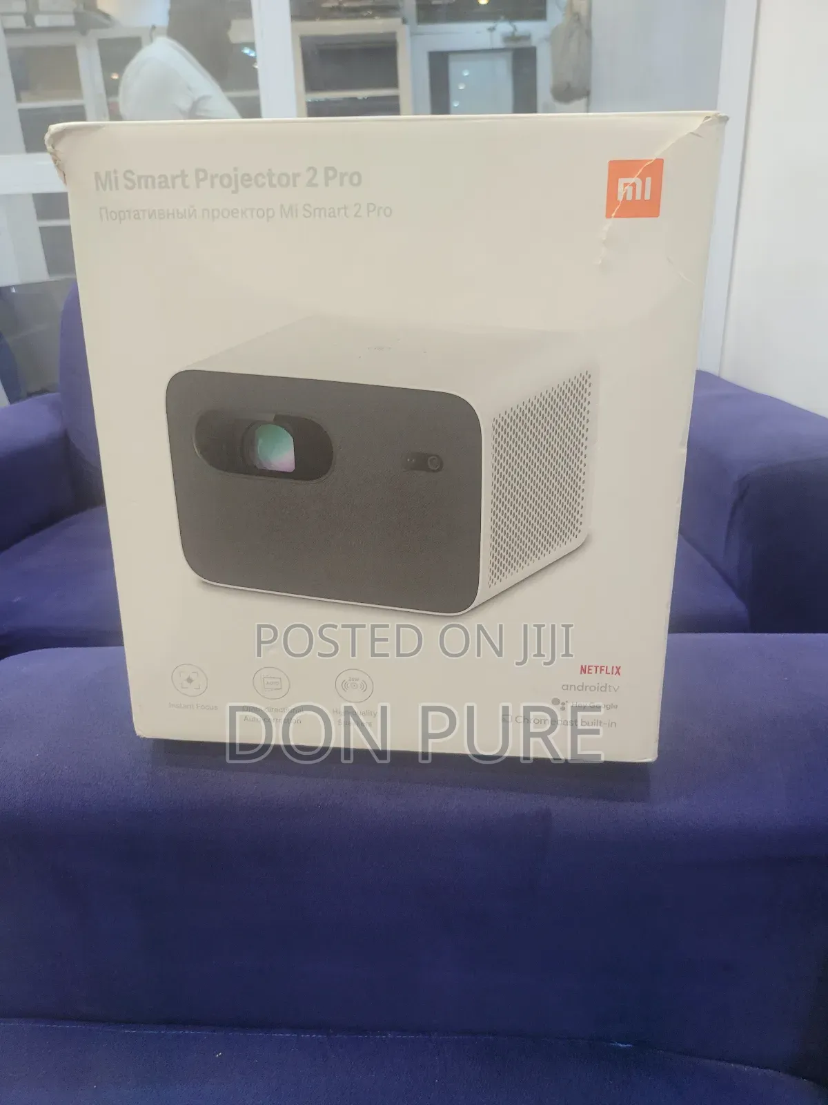 Powerful MI Smart Projector.