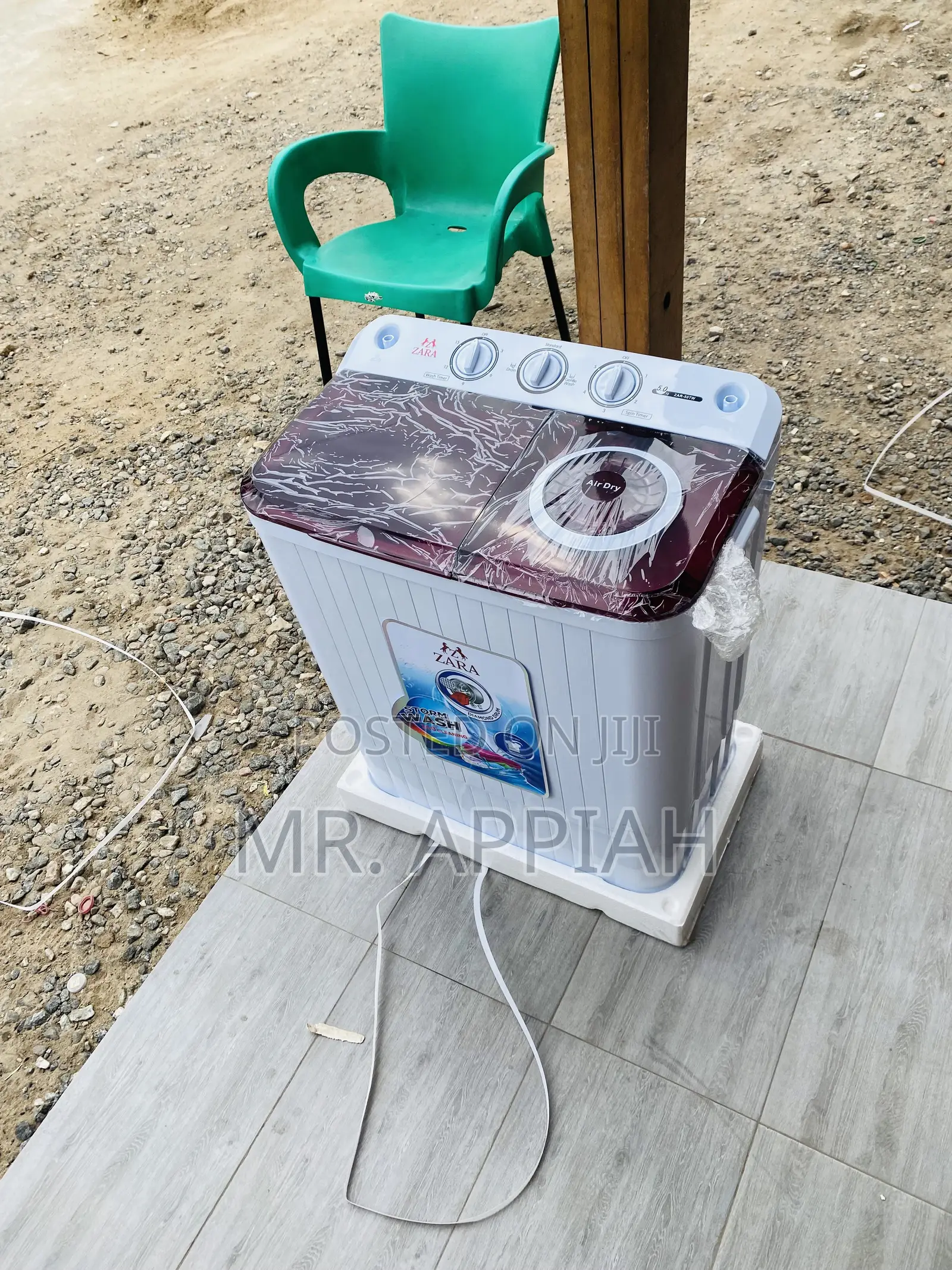 Top Load Zara 7kg Semi-Automatic Washing Machine.