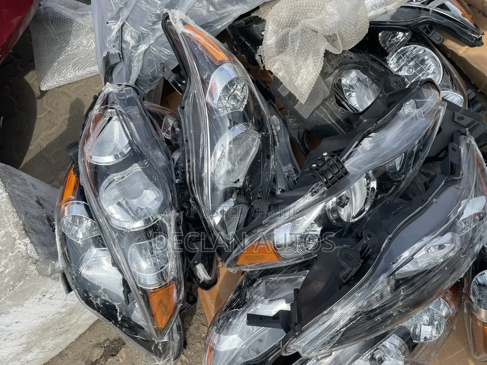 Toyota Corolla 2010 - 2013 Headlamp