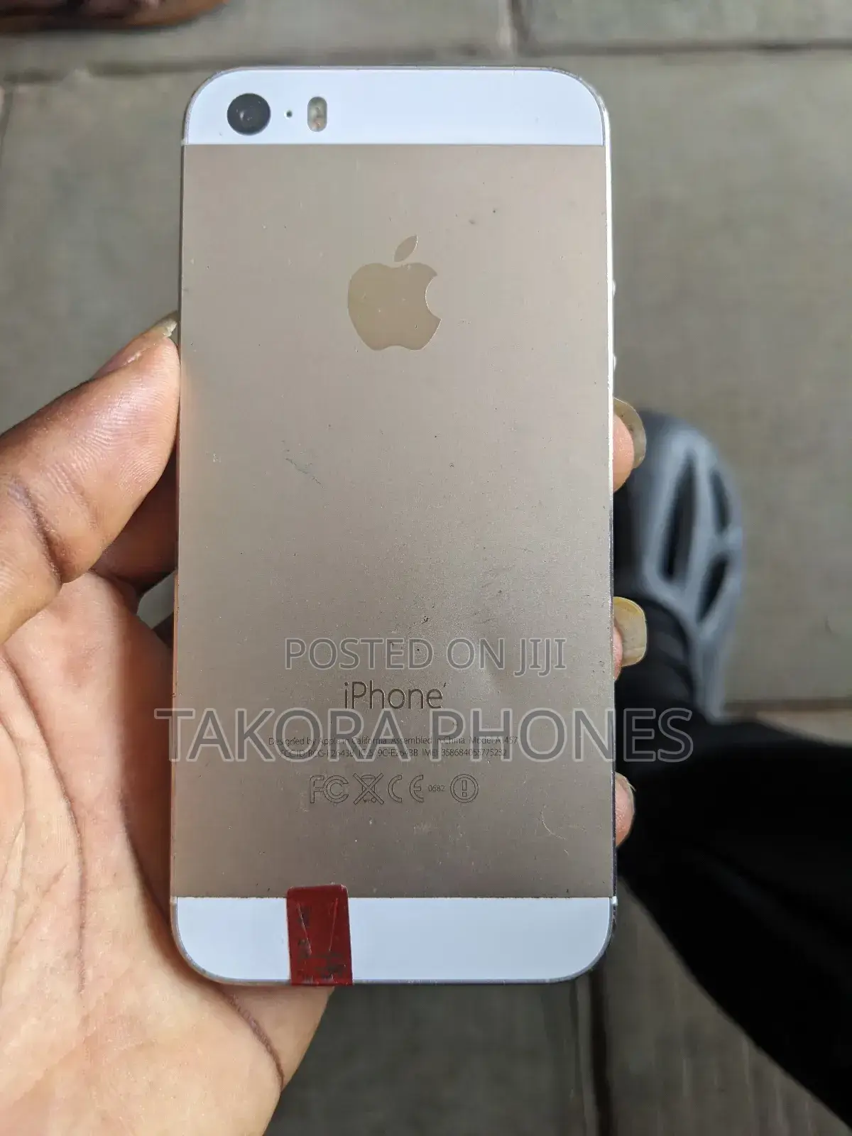 Apple iPhone 5s 16 GB Gold