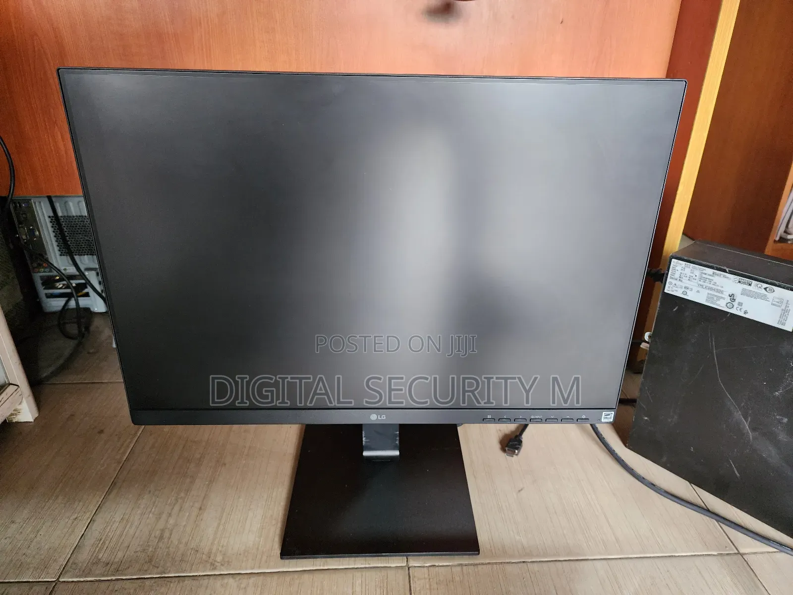 LG 25bl56wy-B / LED Monitor / 25"