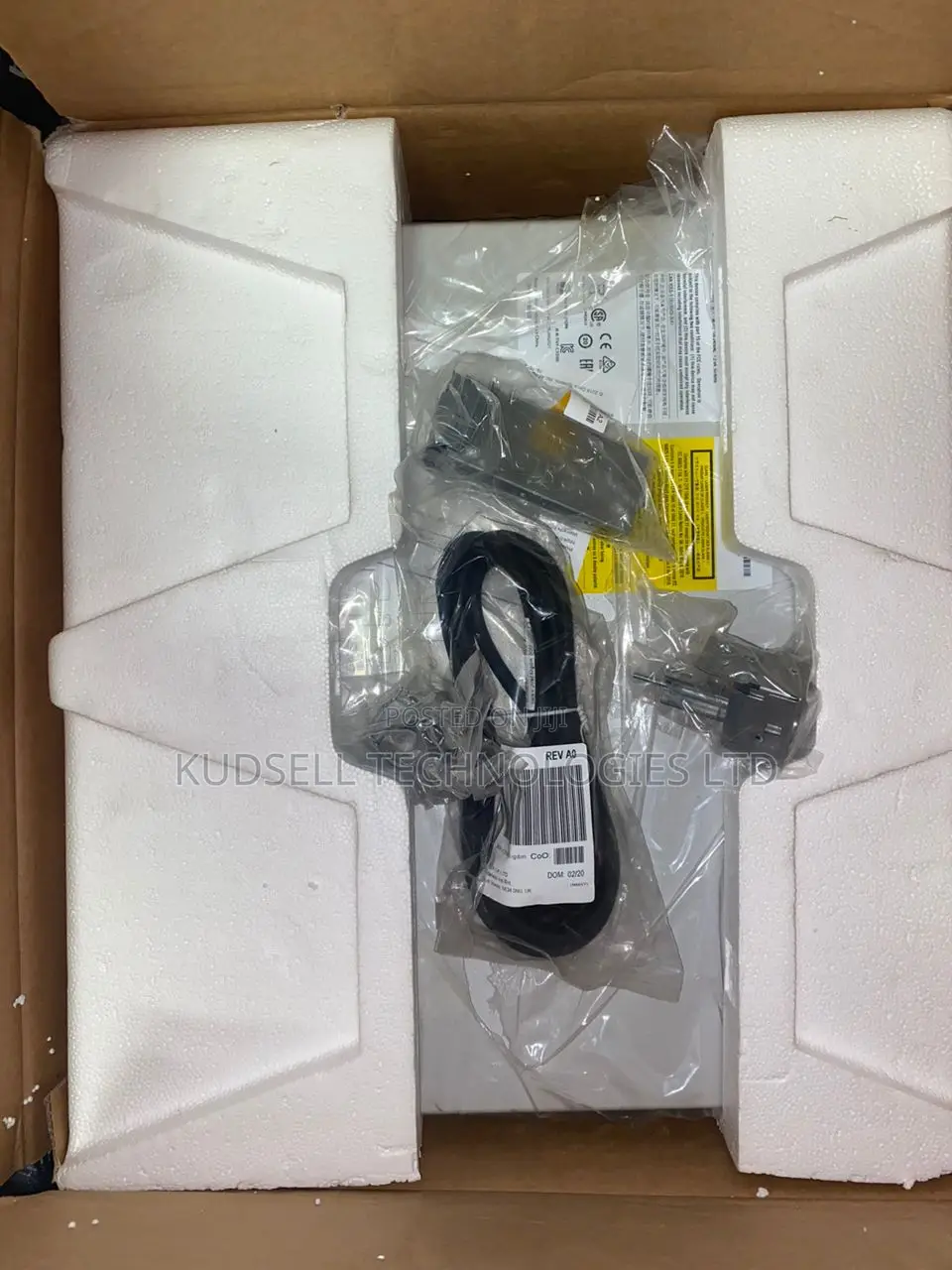 C9300l-24p-4g-E - Cisco Catalyst 9300L Switches