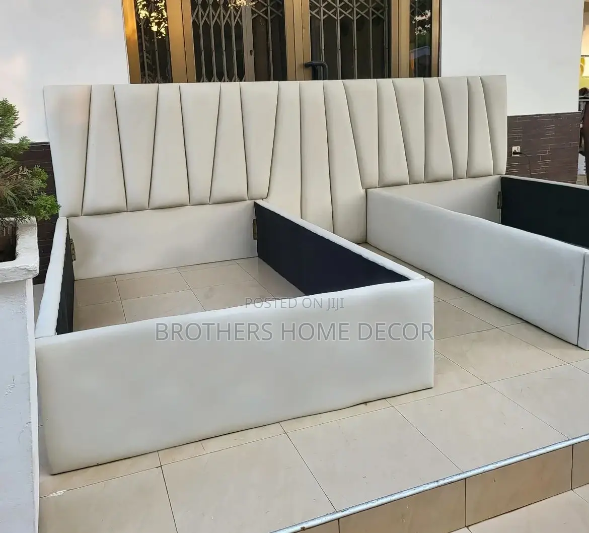 Dua Luxurious Bedframe