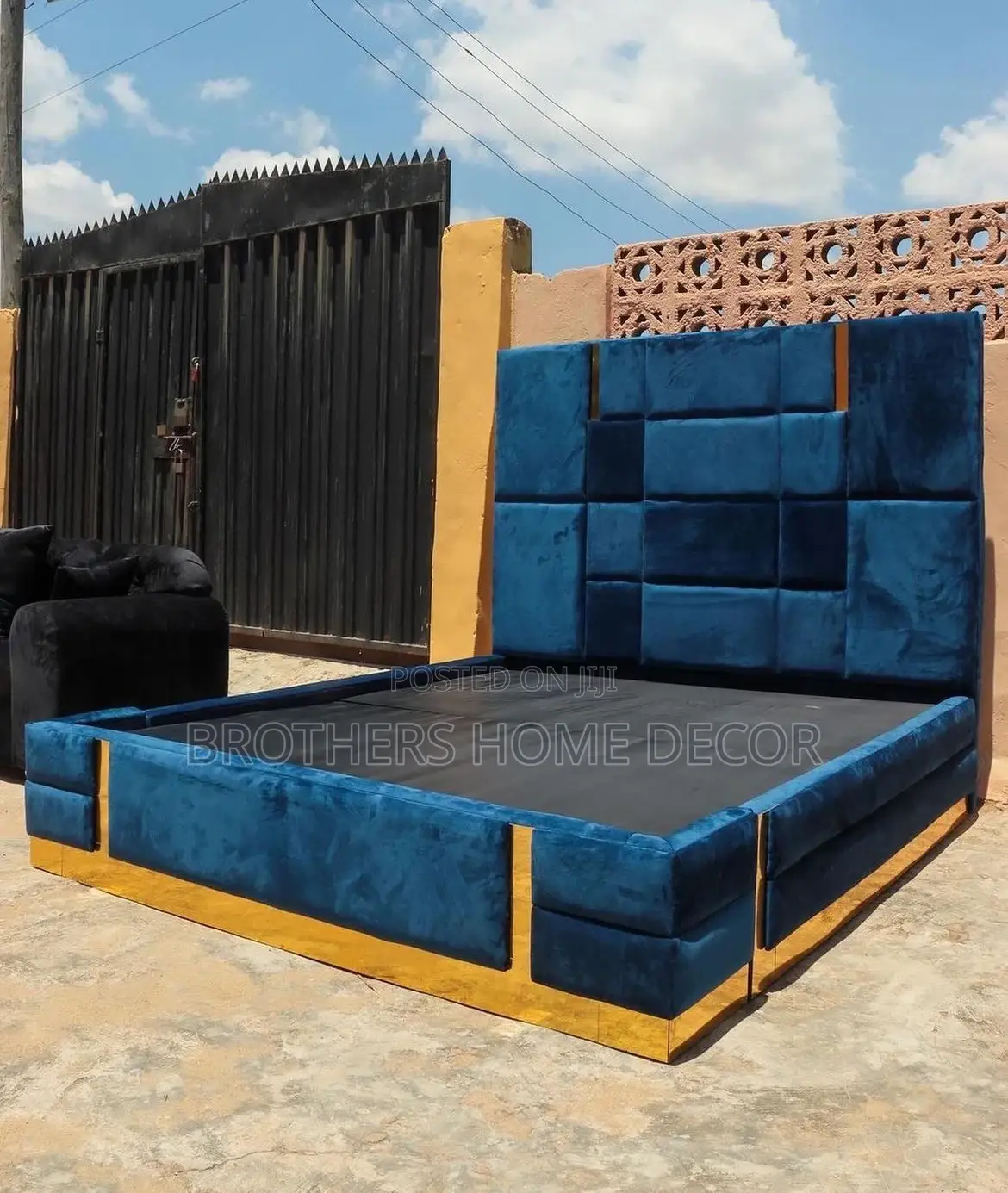 Luxurious Bedframe for Double Mattress