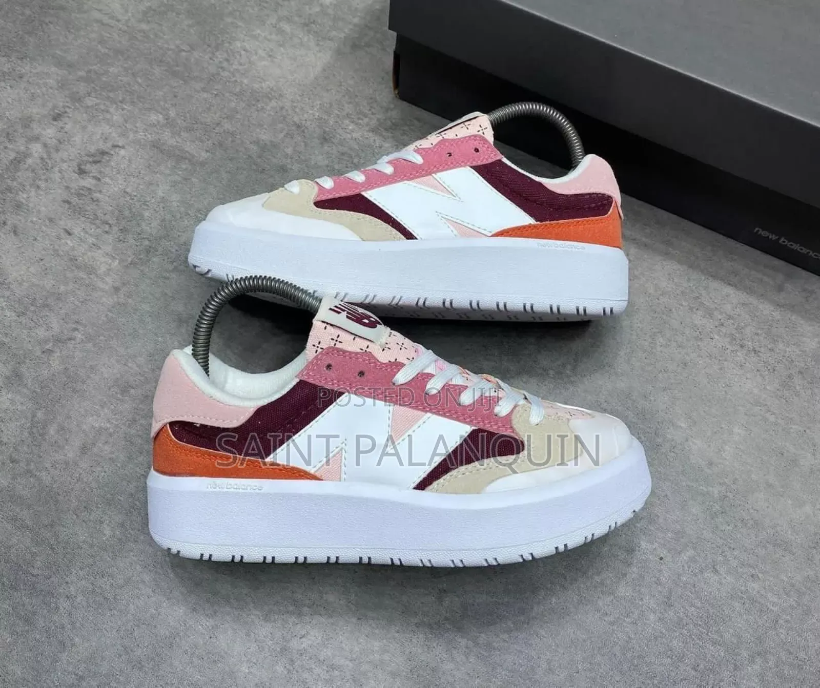 New Balance Sneaker