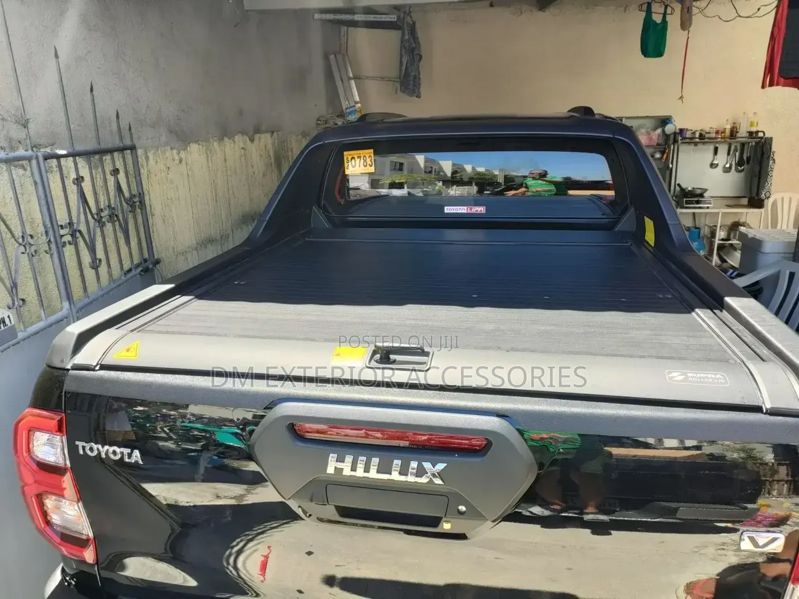 Hilux Bed Cover Aluminium Roller With Rollbar