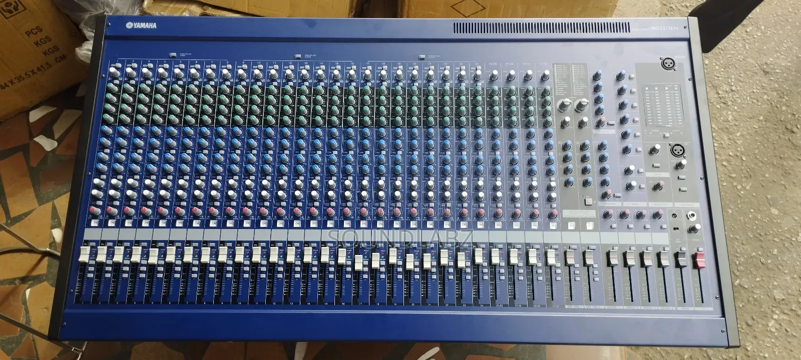 Yamaha Mg32 32-channel Raw Mixer