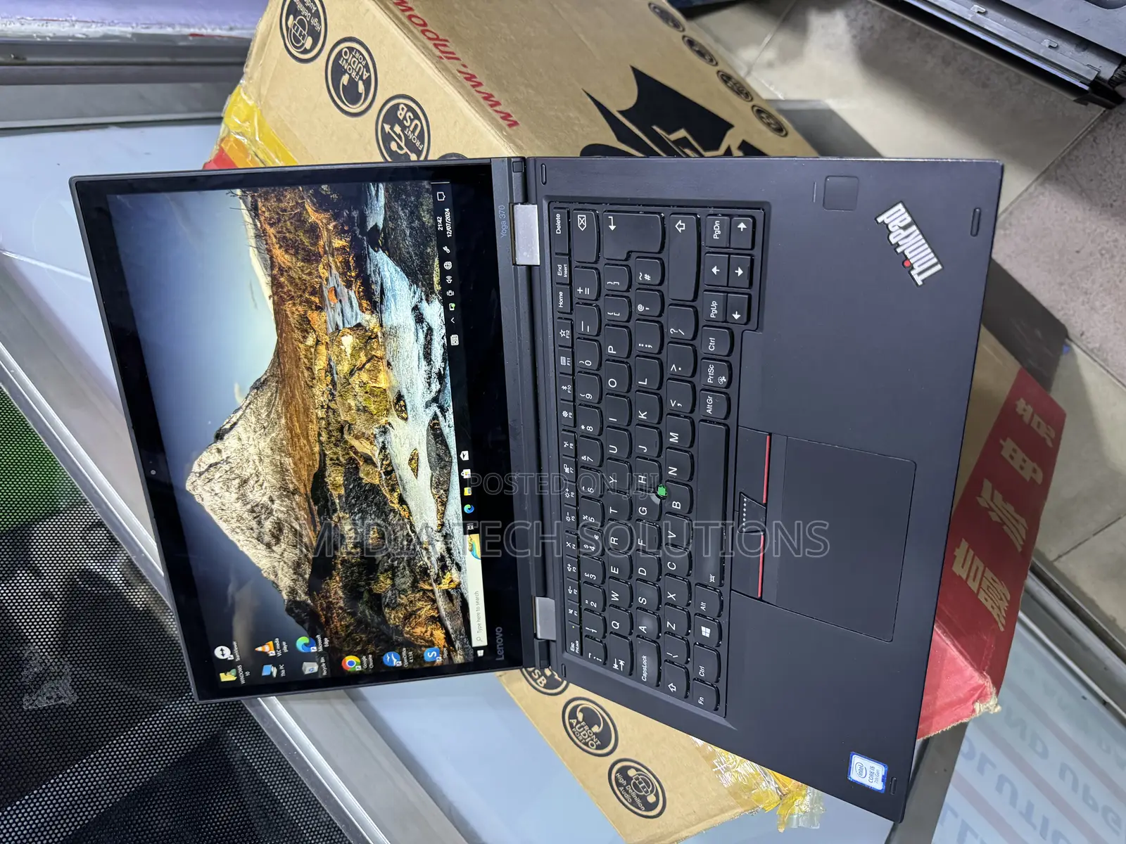 Laptop Lenovo ThinkPad Yoga 370 8GB Intel Core I5 SSD 256GB
