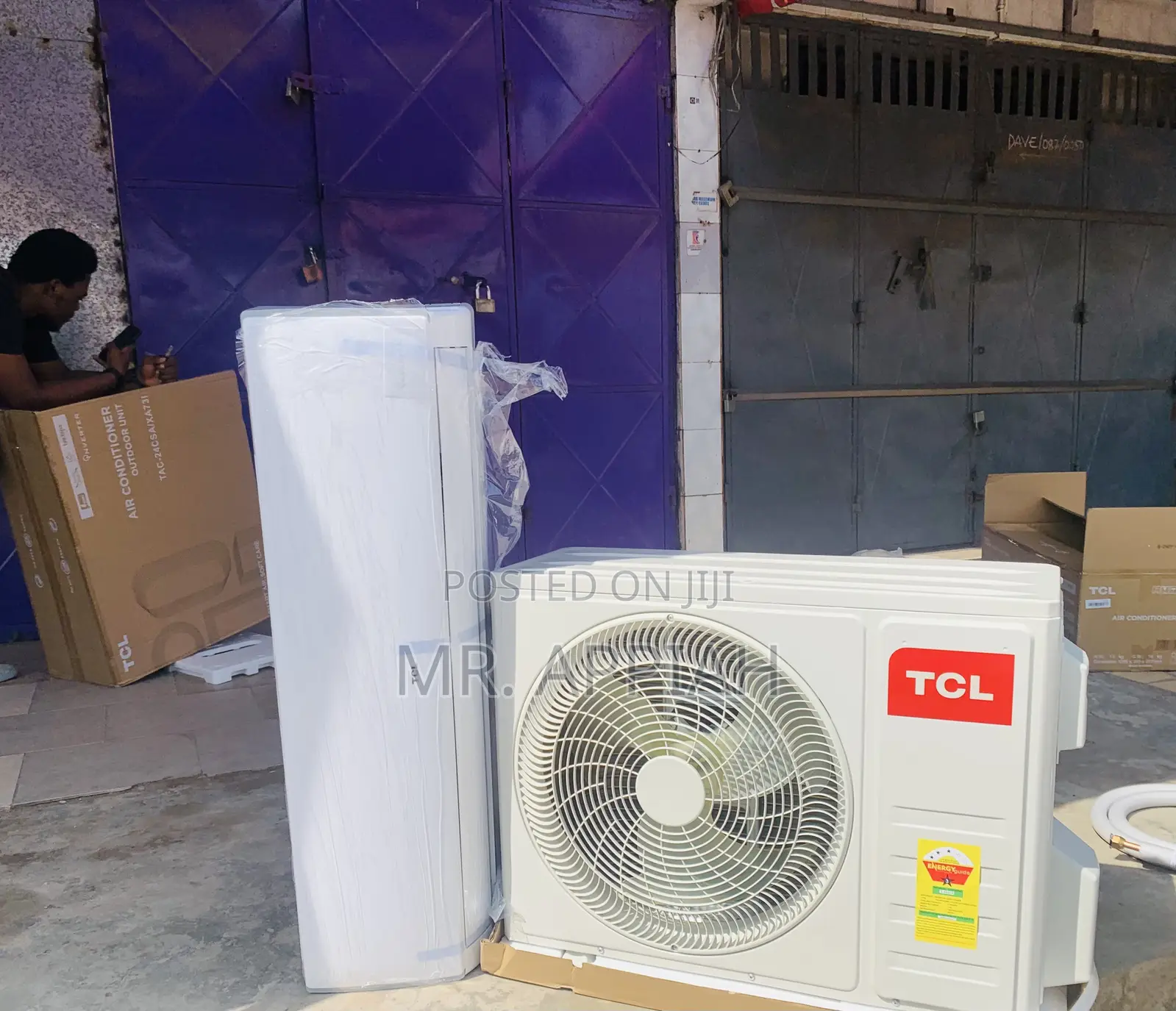 R410 Gas TCL 1.5hp Split Inverter Electric Air Conditioner.