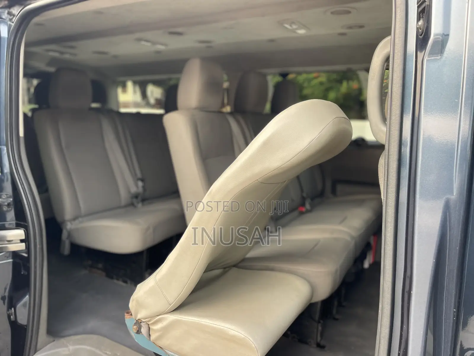 Nissan Caravan (Urvan) 2014 Blue